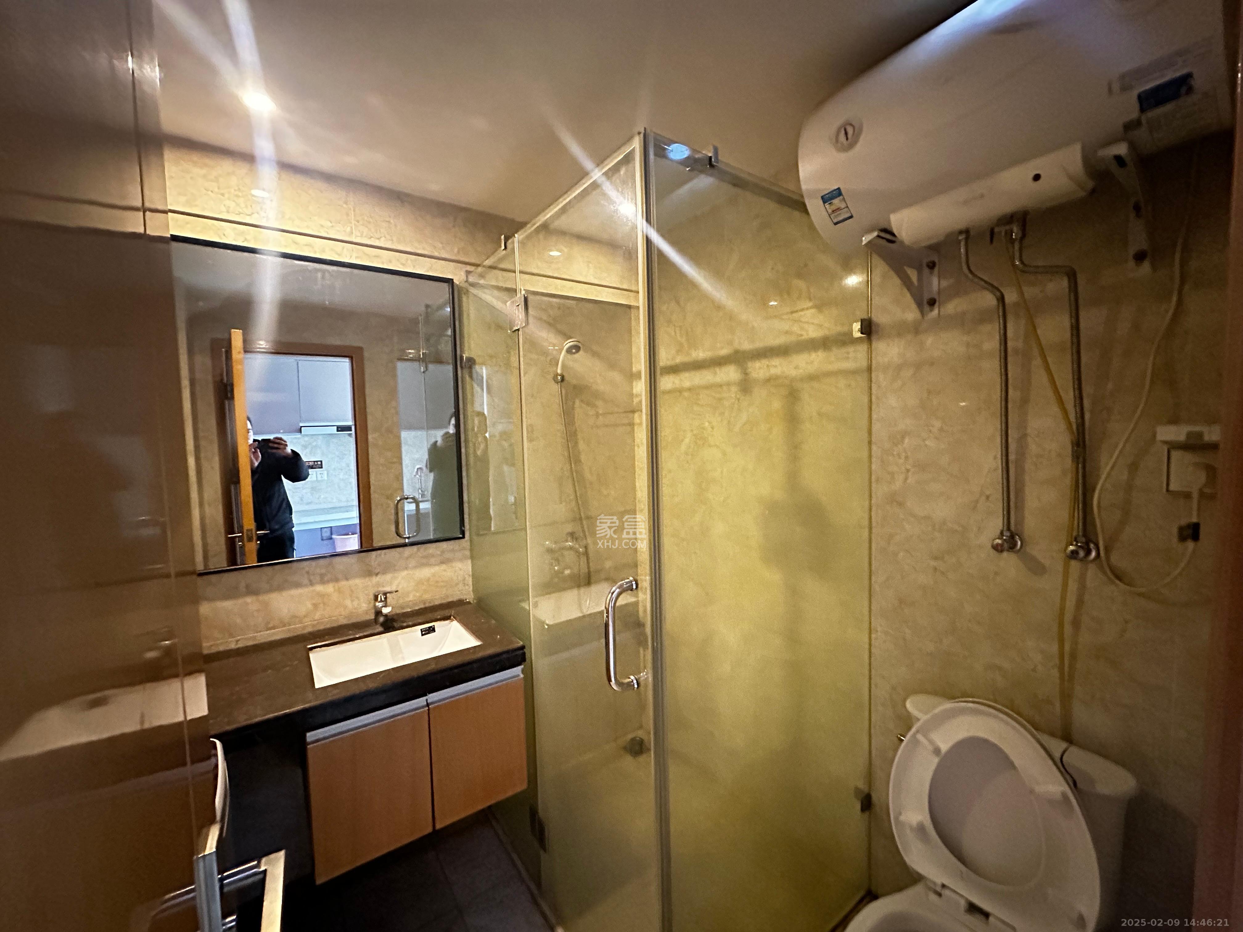 德思勤城市广场(宝格丽公寓) 1室1厅1卫 2000.0元/月 德思勤城市广场(宝格丽公寓) 1室1厅1卫 2000.0元/月室内图