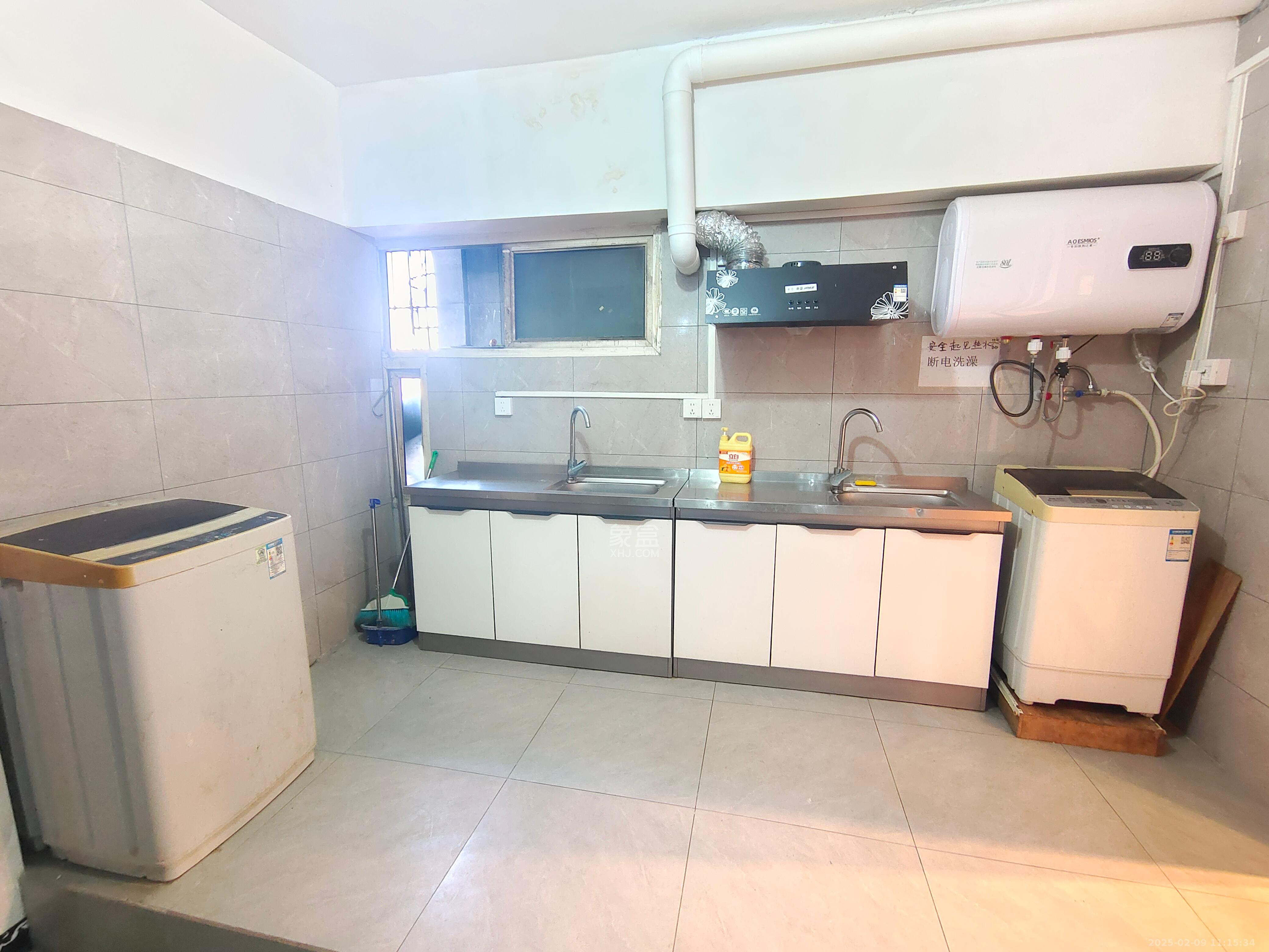 大众公寓(人人家宿舍) 2室1厅1卫 1700.0元/月 大众公寓(人人家宿舍) 2室1厅1卫 1700.0元/月室内图