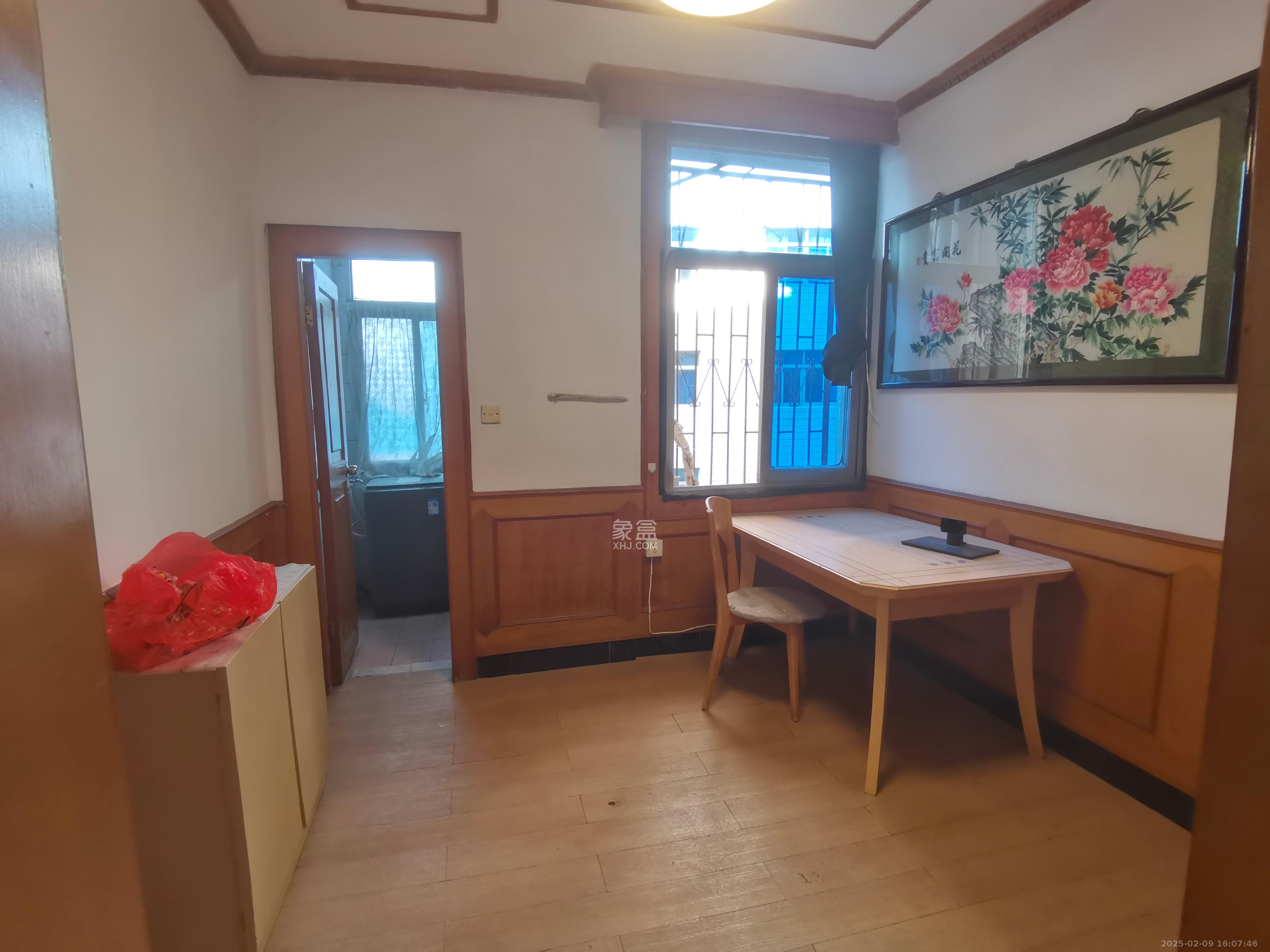 雅礼中学宿舍楼  3室1厅1卫   3200.00元/月室内图