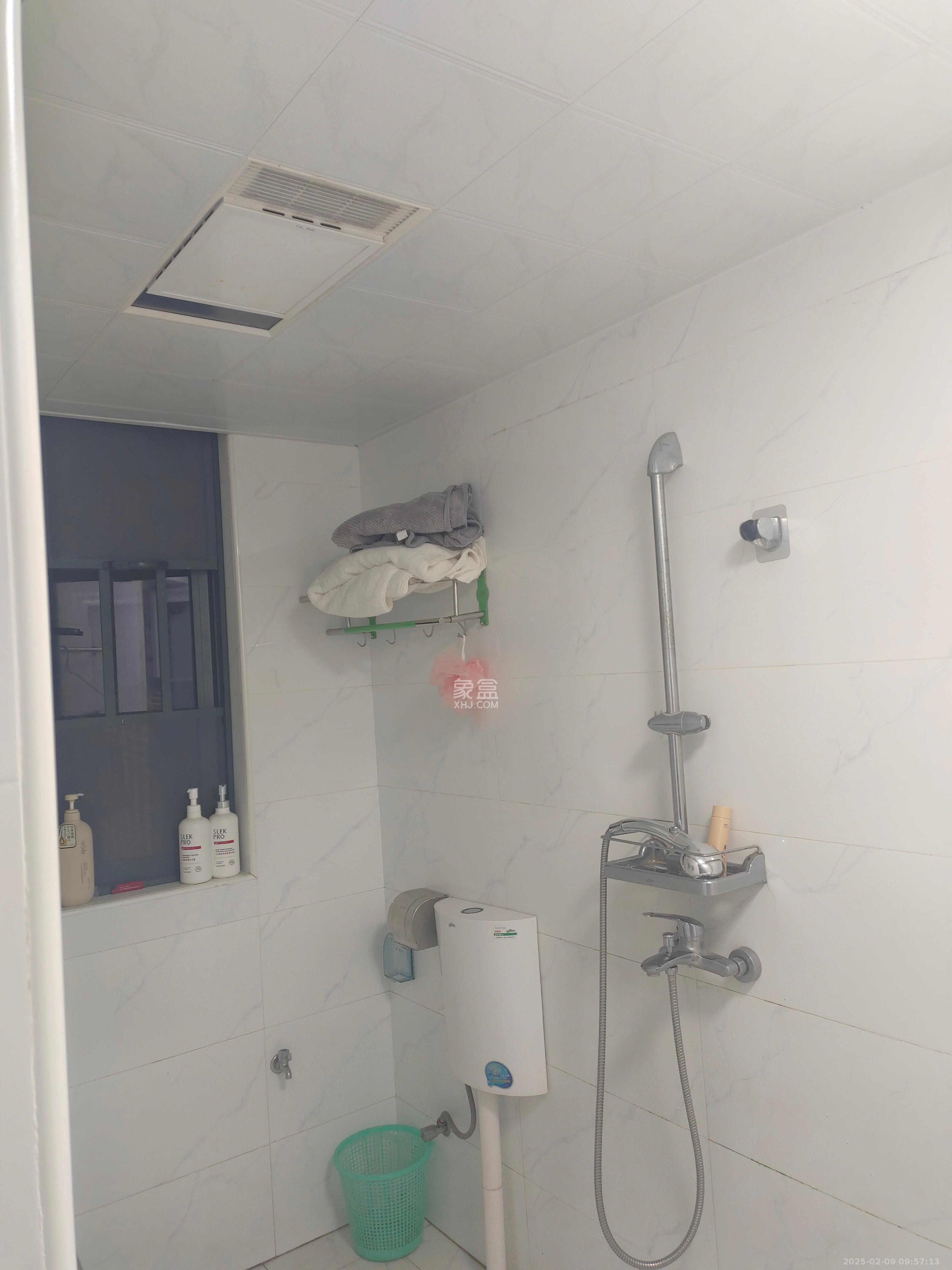 东业上城嘉苑(晟悦国际) 3室2厅1卫 2300.0元/月 东业上城嘉苑(晟悦国际) 3室2厅1卫 2300.0元/月室内图