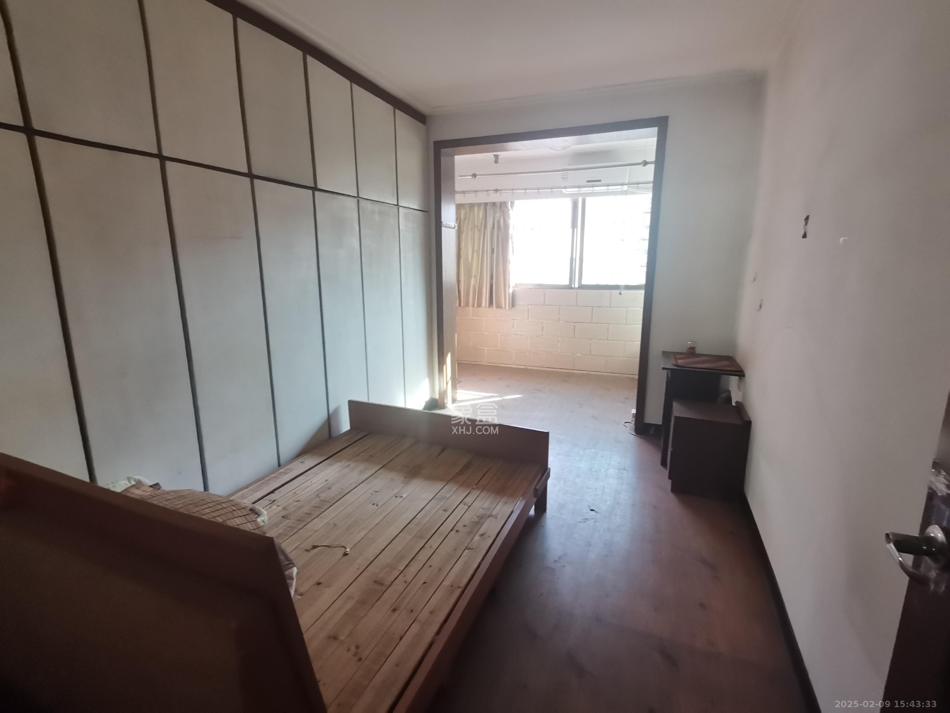 仁和家园  3室2厅1卫   1800.00元/月室内图