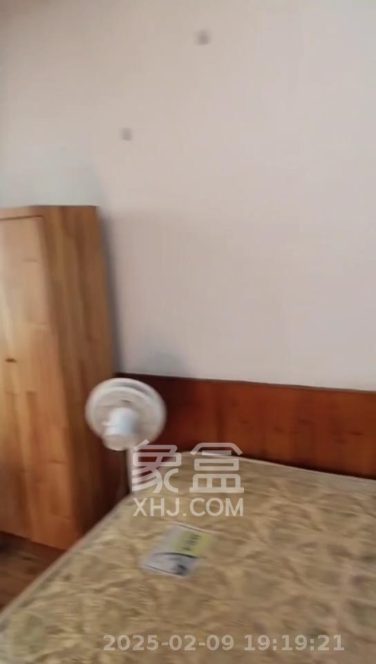 花桥钢材市场(花桥小区)  1室1厅1卫    1200.0元/月 花桥钢材市场(花桥小区)  1室1厅1卫    1200.0元/月室内图