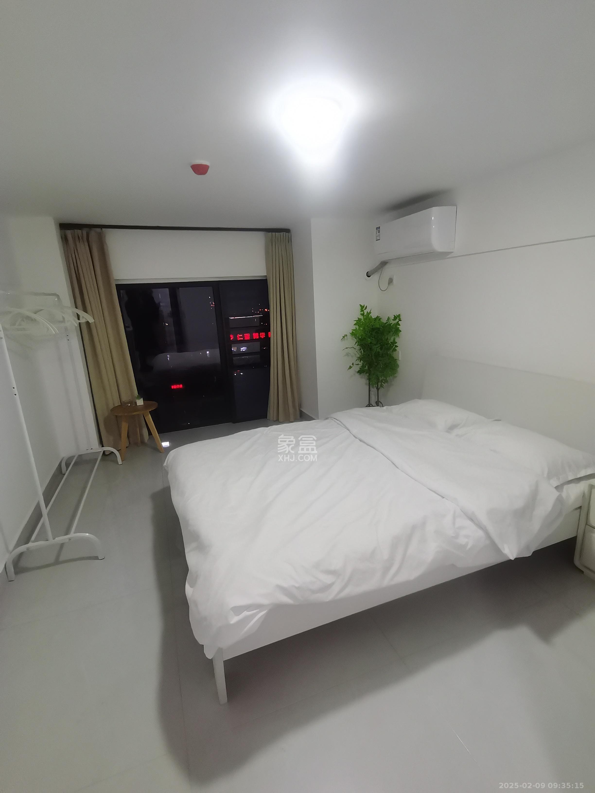 新城悦隽公园  1室1厅1卫   1100.00元/月室内图