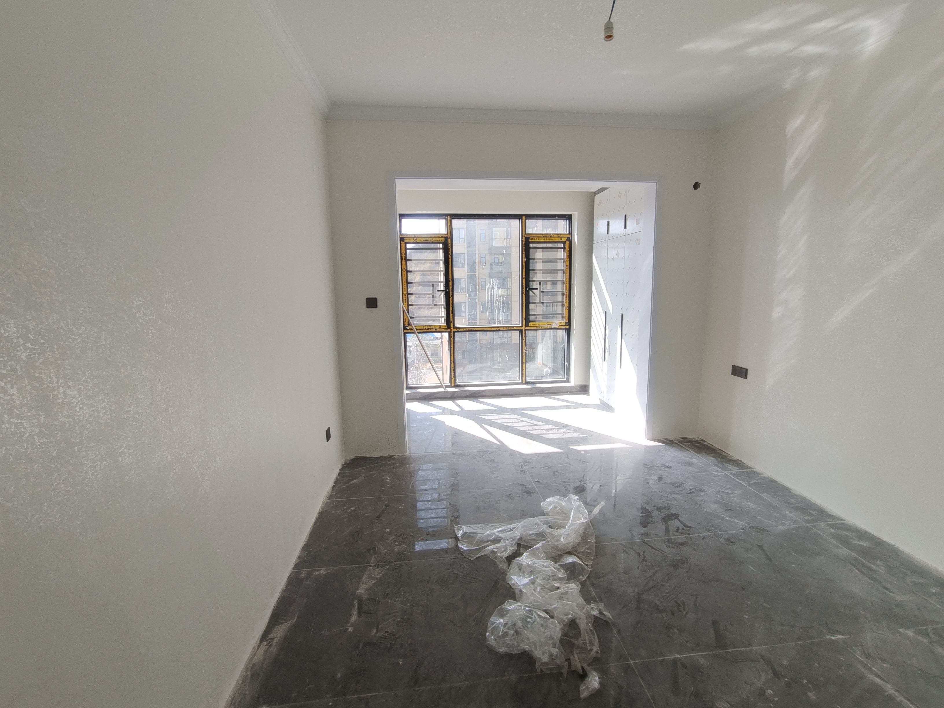 吉大汉学仕府 3室2厅2卫 82.8万 吉大汉学仕府 3室2厅2卫 82.8万客厅