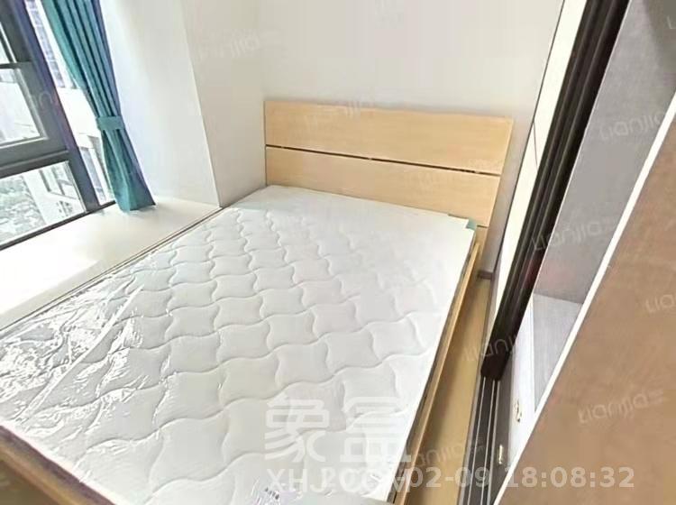 时代年华  3室2厅1卫   2000.00元/月室内图