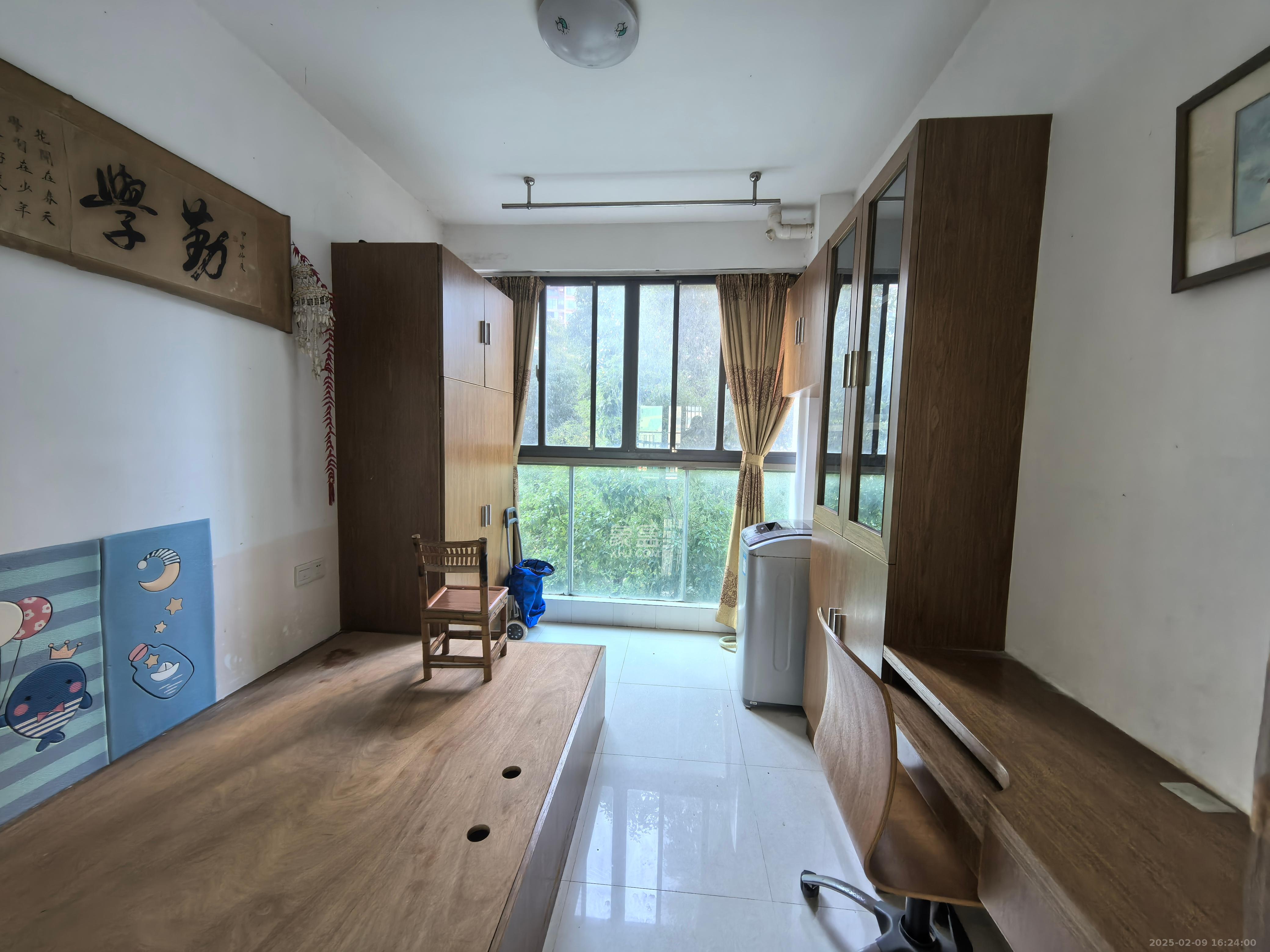 新城新世界一二三期 2室2厅1卫 2600.0元/月 新城新世界一二三期 2室2厅1卫 2600.0元/月室内图