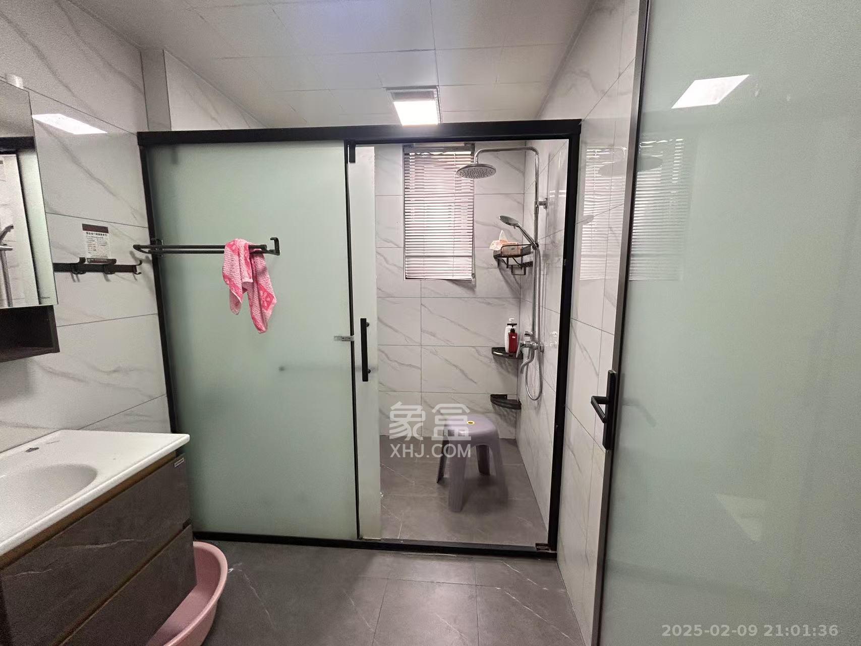 江山帝景雅墅(普罗旺斯) 4室2厅3卫 7000.0元/月 江山帝景雅墅(普罗旺斯) 4室2厅3卫 7000.0元/月室内图