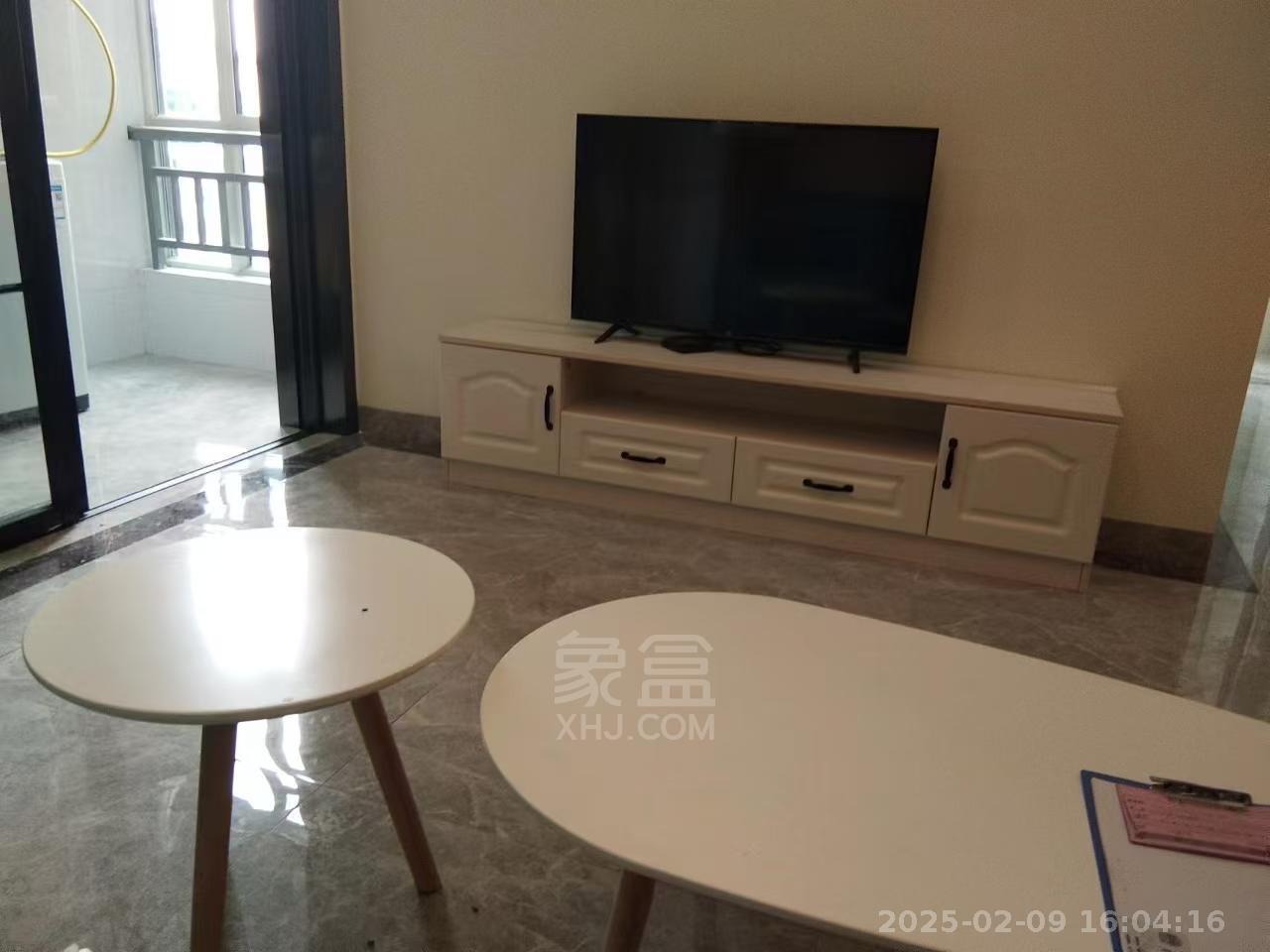 庐山一号 1室1厅1卫 2000.00元/月 庐山一号 1室1厅1卫 2000.00元/月室内图