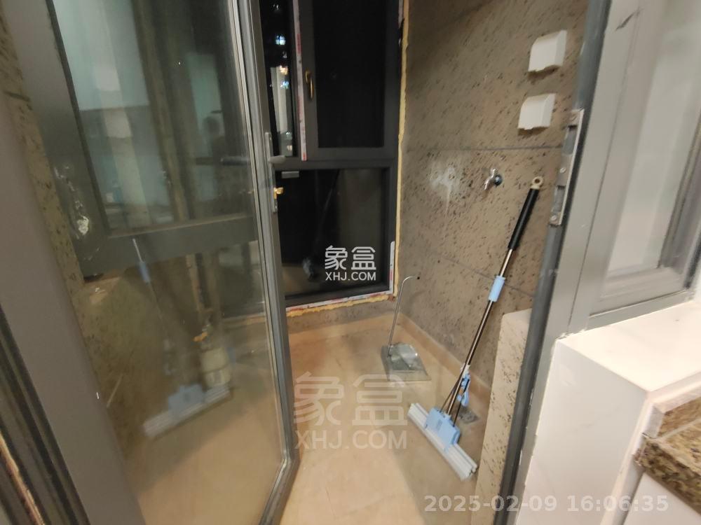 恒大华府 3室2厅1卫 2000.0元/月 恒大华府 3室2厅1卫 2000.0元/月户型图