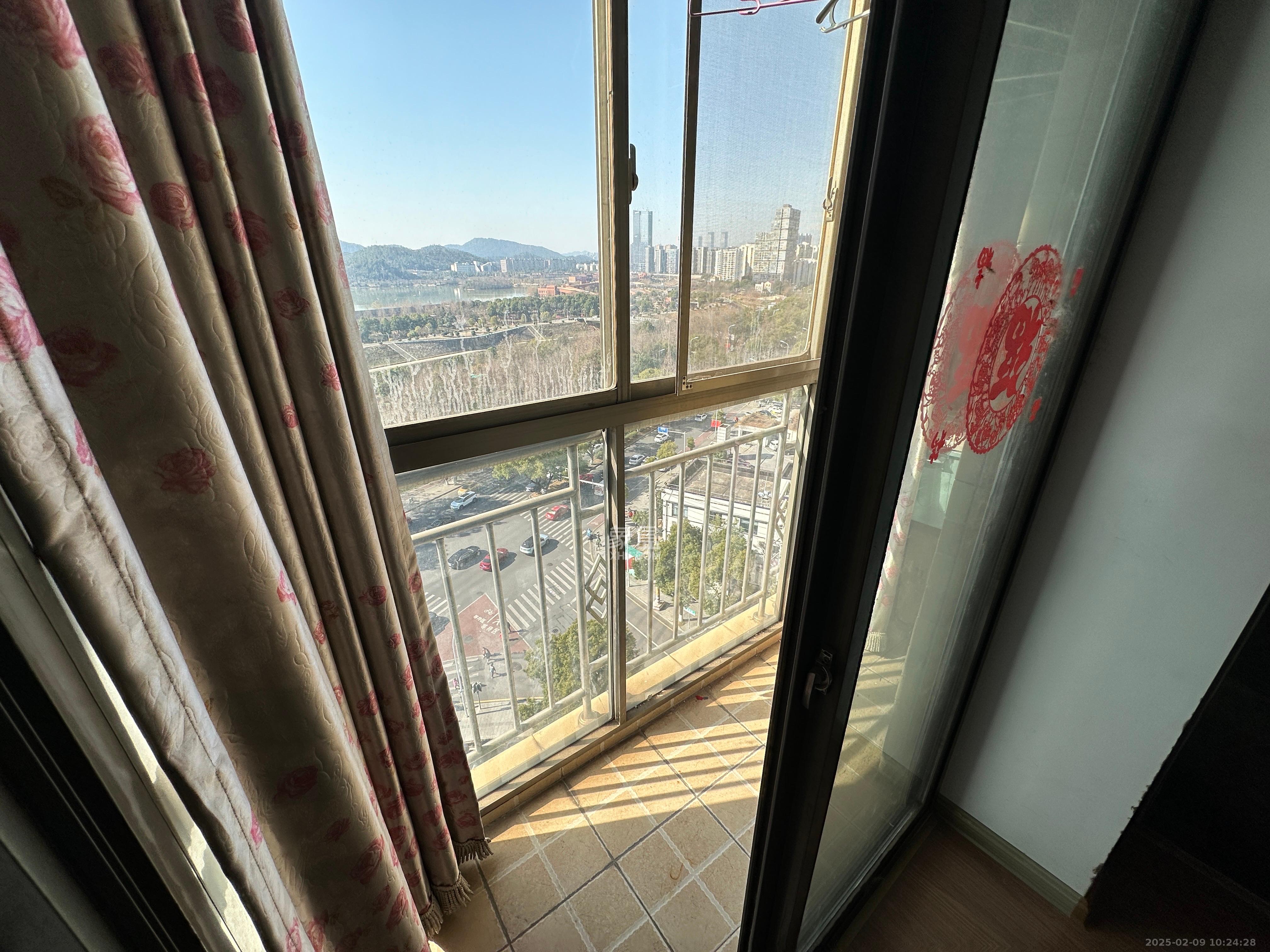 长房西城湾  2室2厅1卫   2399.00元/月室内图