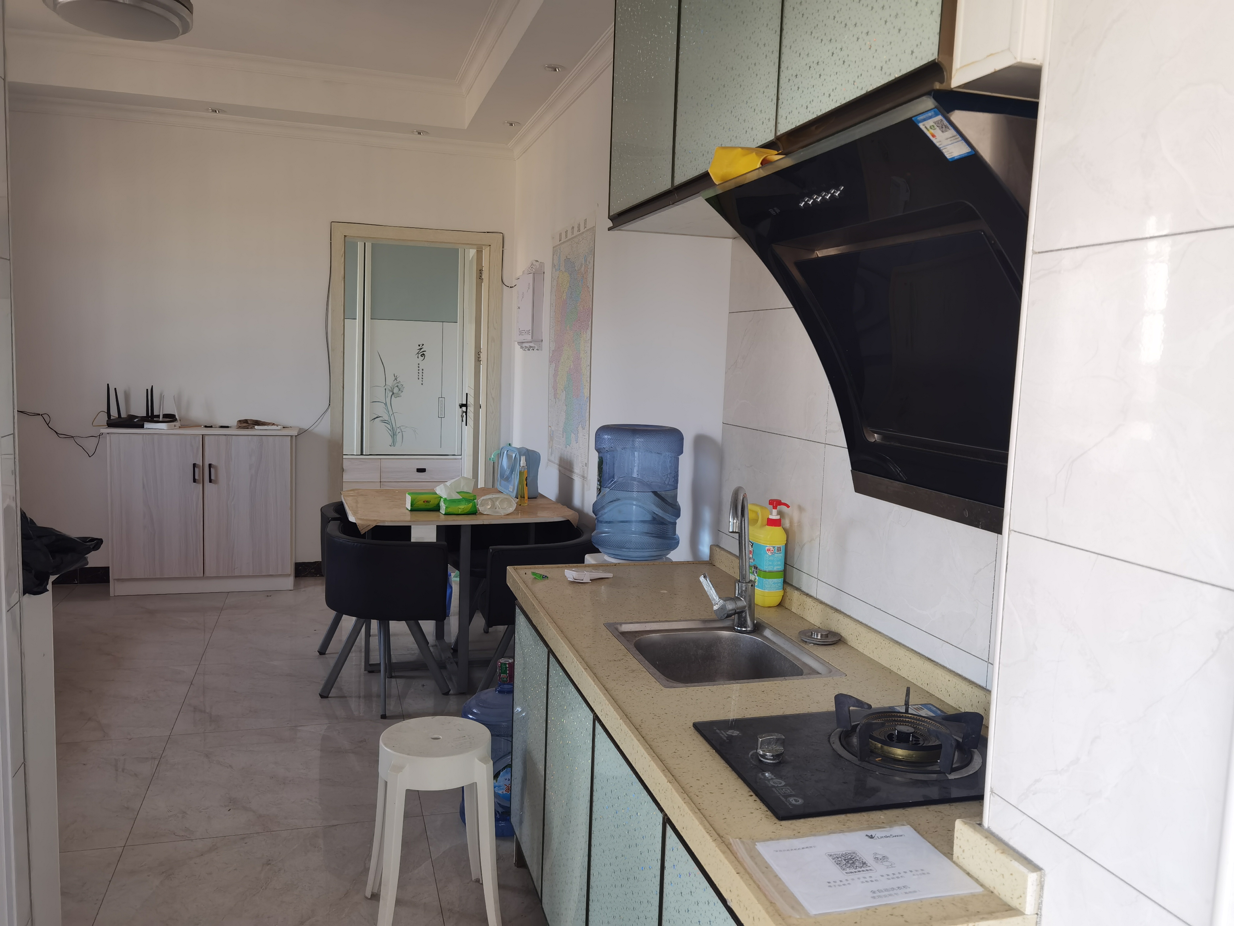 龙一星城 1室1厅1卫 1000.0元/月 龙一星城 1室1厅1卫 1000.0元/月室内图