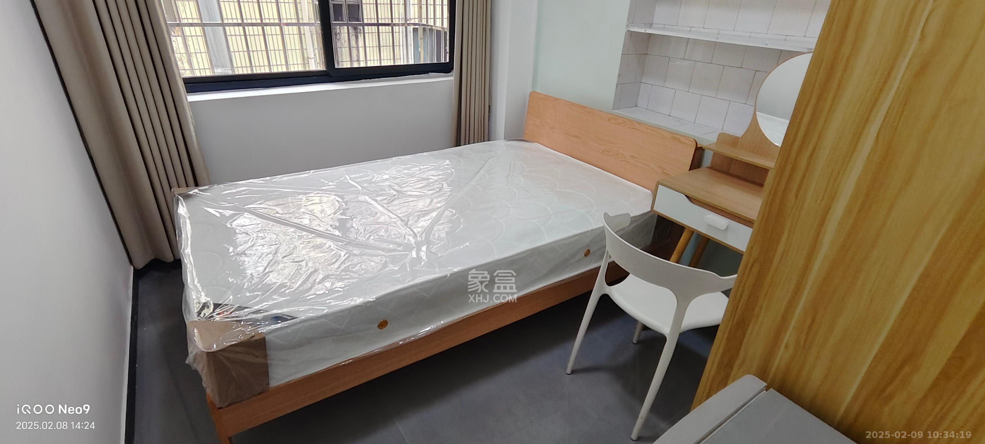 汽车西站商贸城(河西望城坡) 1室1厅1卫 1200.0元/月 汽车西站商贸城(河西望城坡) 1室1厅1卫 1200.0元/月室内图