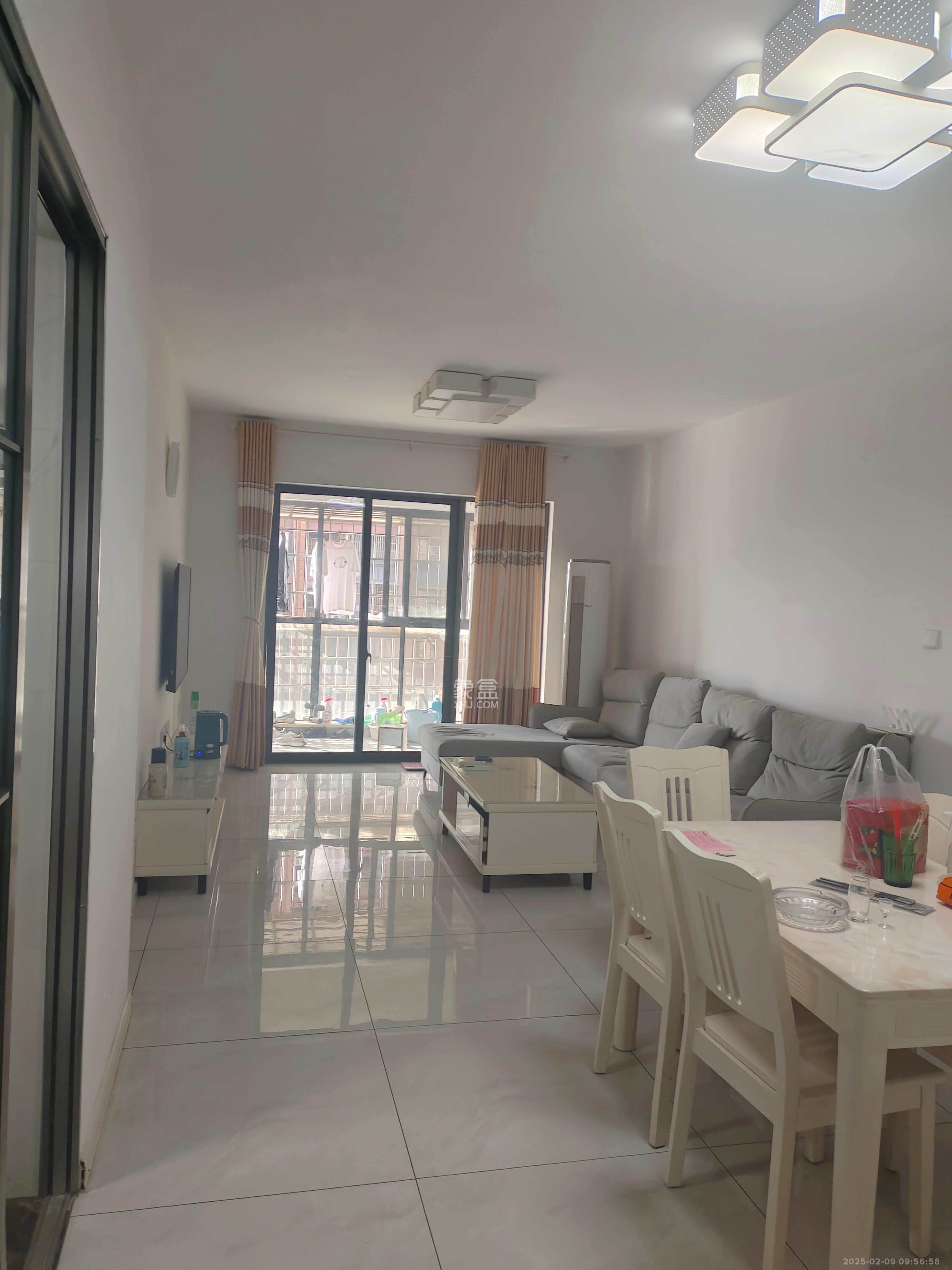 东业上城嘉苑(晟悦国际) 3室2厅1卫 2300.0元/月 东业上城嘉苑(晟悦国际) 3室2厅1卫 2300.0元/月室内图