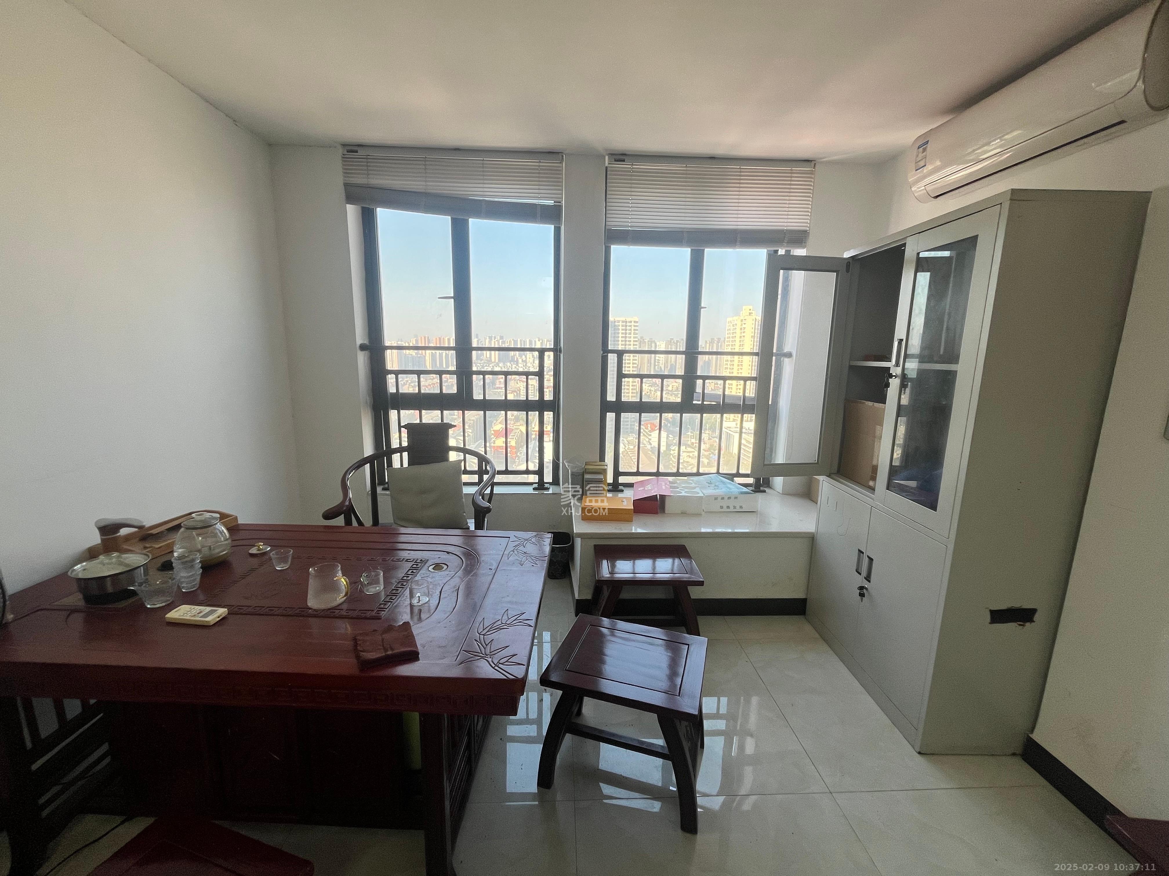 长城万富汇 2室1厅2卫 2400.0元/月 长城万富汇 2室1厅2卫 2400.0元/月室内图