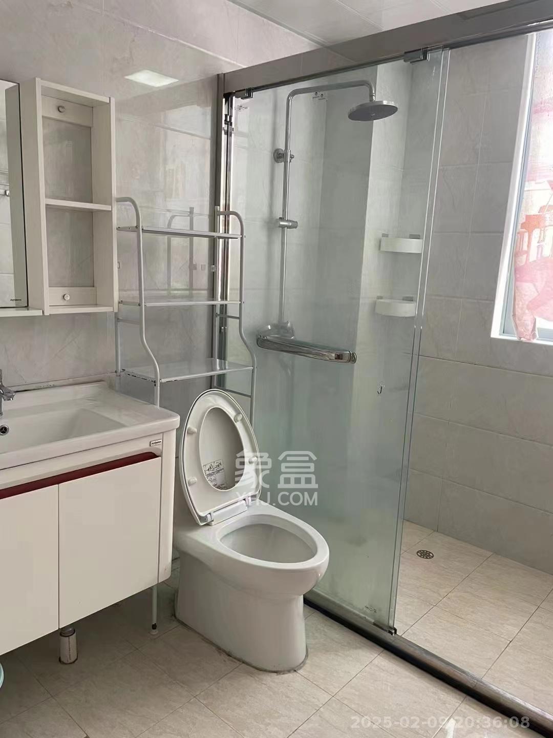 银港水晶城  3室2厅1卫   3000.00元/月室内图
