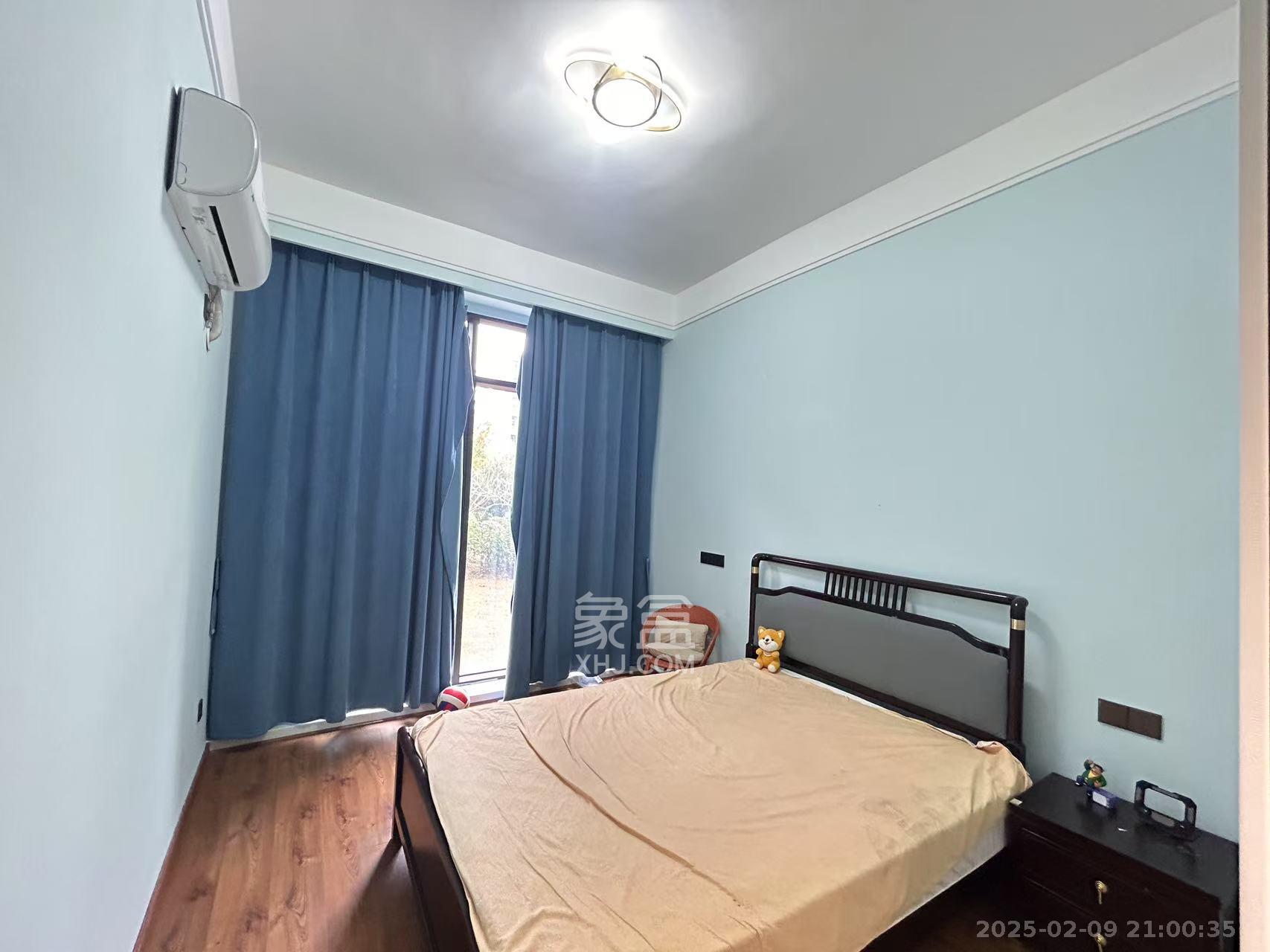 江山帝景雅墅(普罗旺斯) 4室2厅3卫 7000.0元/月 江山帝景雅墅(普罗旺斯) 4室2厅3卫 7000.0元/月室内图