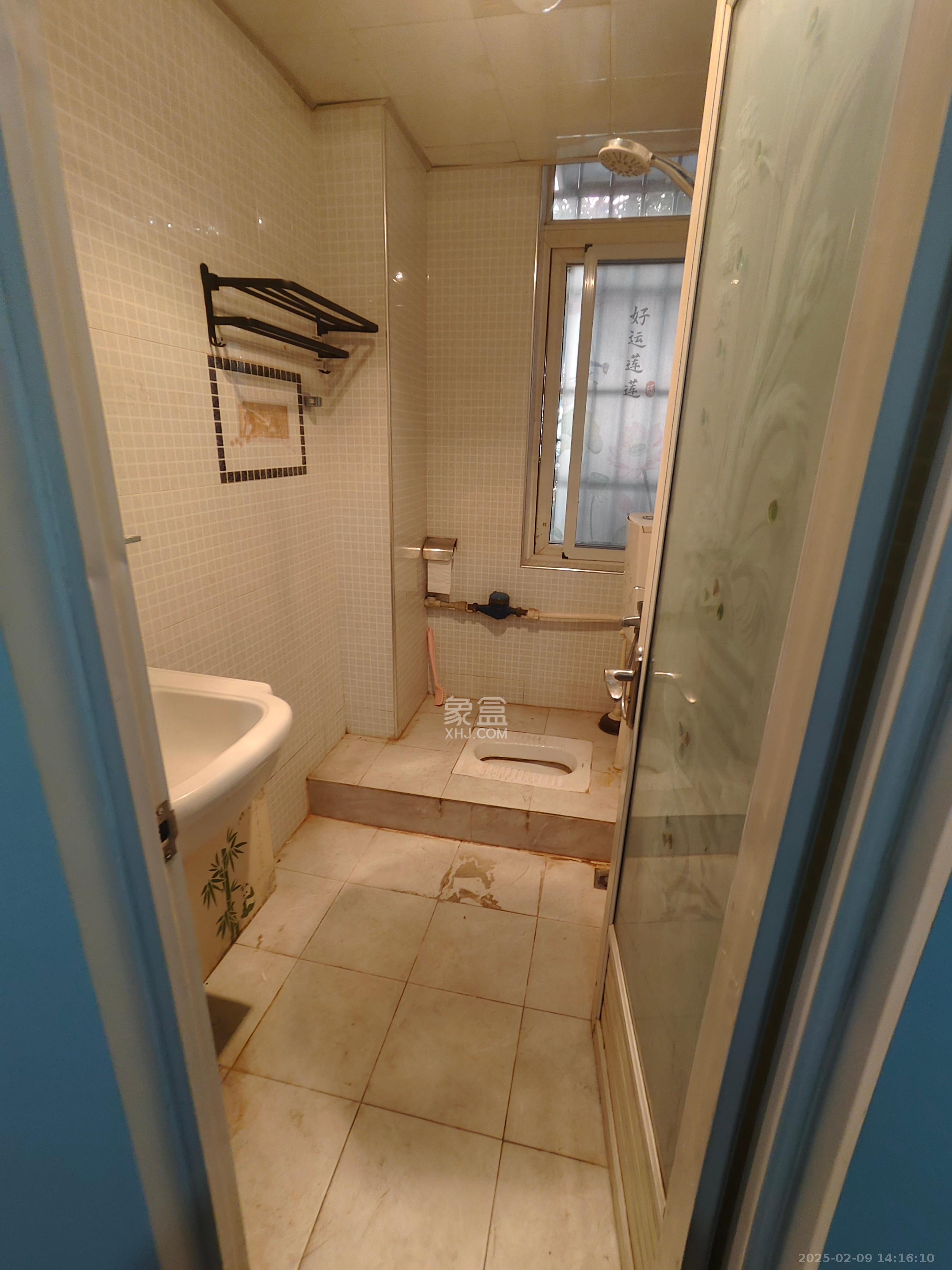 金鹰机电大市场 2室1厅1卫 920.0元/月 金鹰机电大市场 2室1厅1卫 920.0元/月室内图