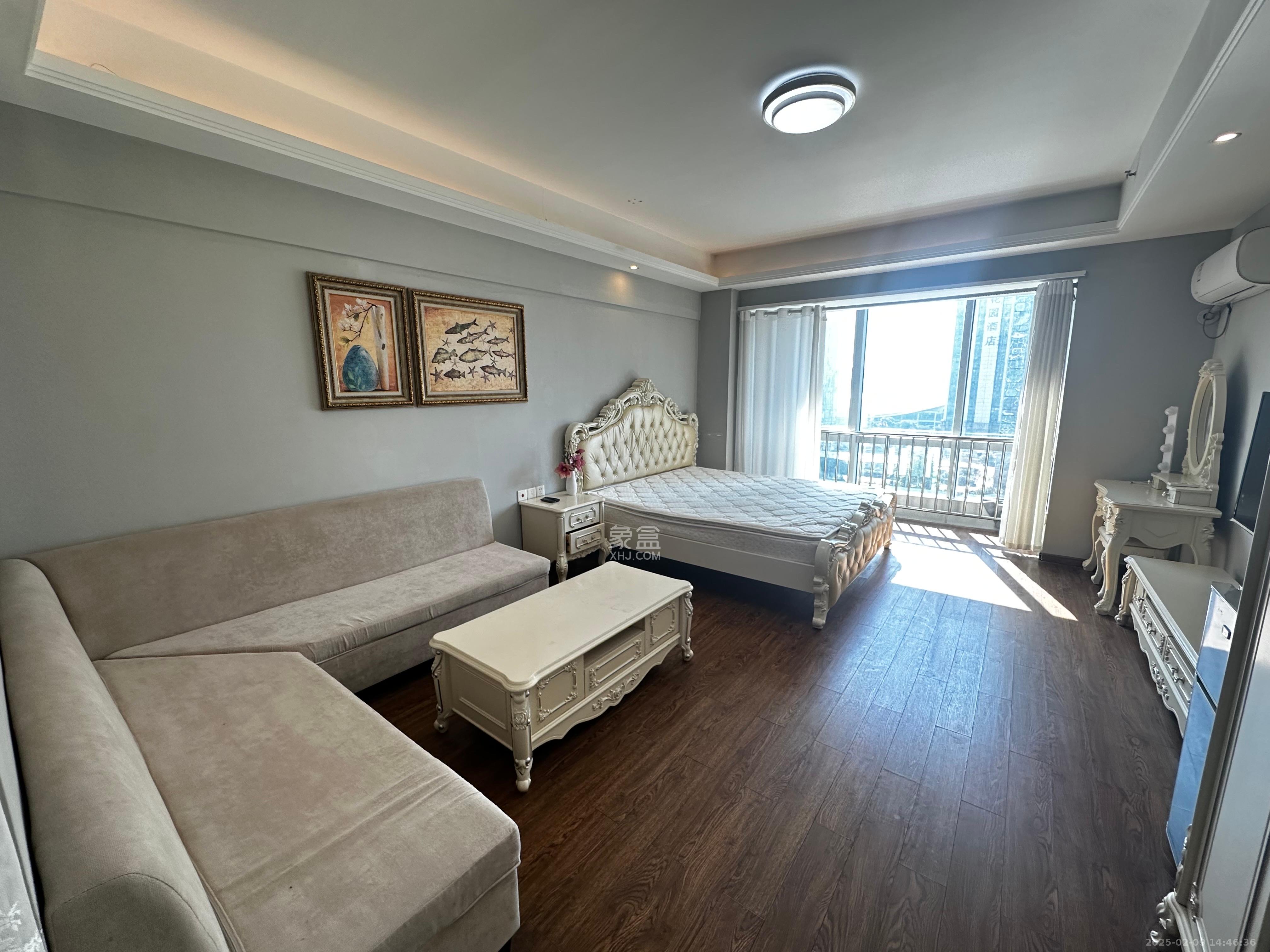 德思勤城市广场(宝格丽公寓) 1室1厅1卫 2000.0元/月 德思勤城市广场(宝格丽公寓) 1室1厅1卫 2000.0元/月室内图