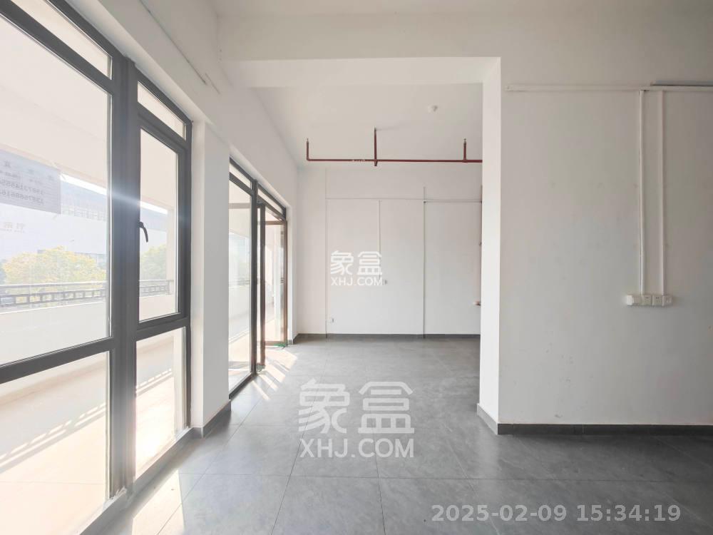 卓越蔚蓝城邦   108.82㎡     4300.00元/月室内图
