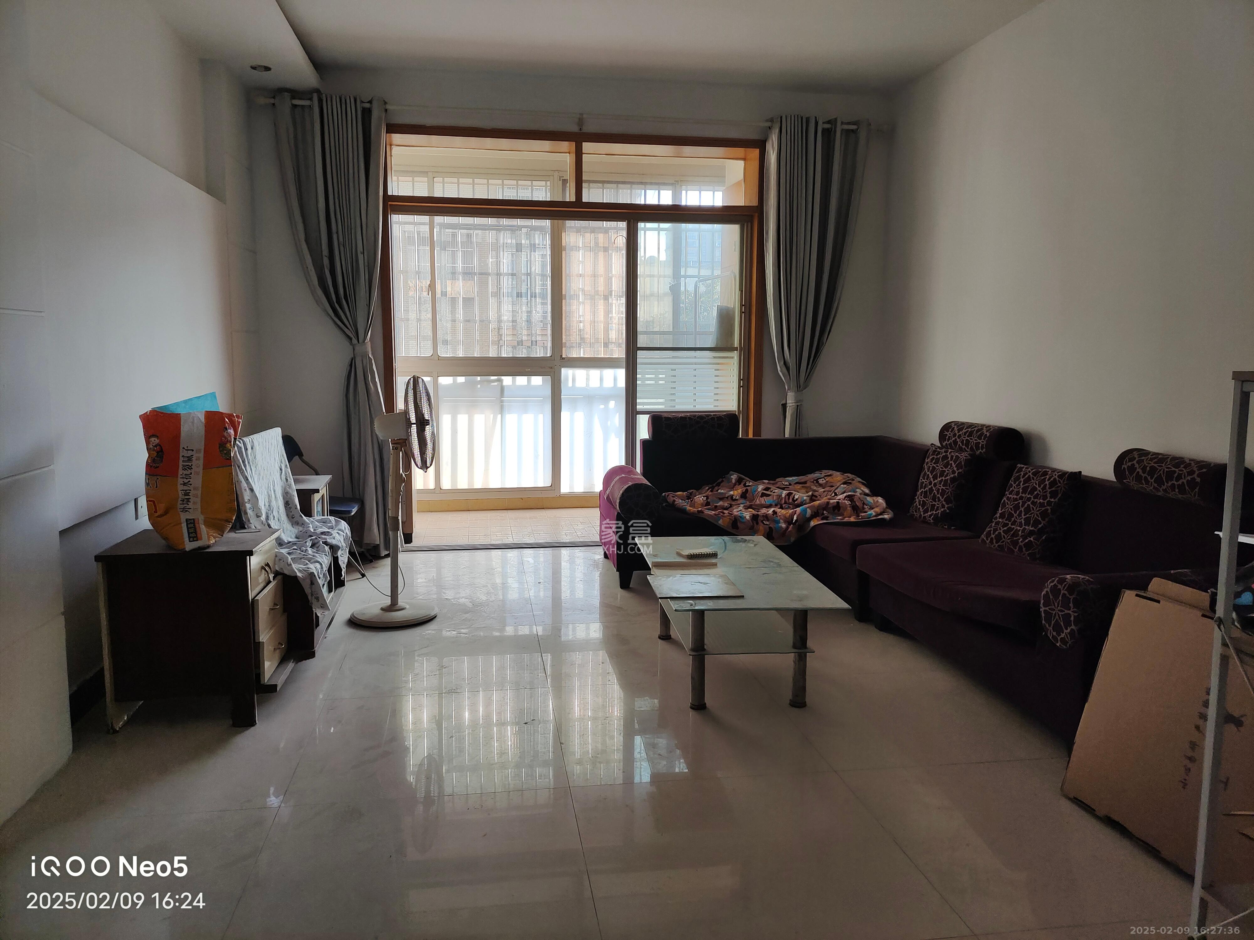 鄱阳小区 3室2厅1卫 2000.0元/月 鄱阳小区 3室2厅1卫 2000.0元/月室内图