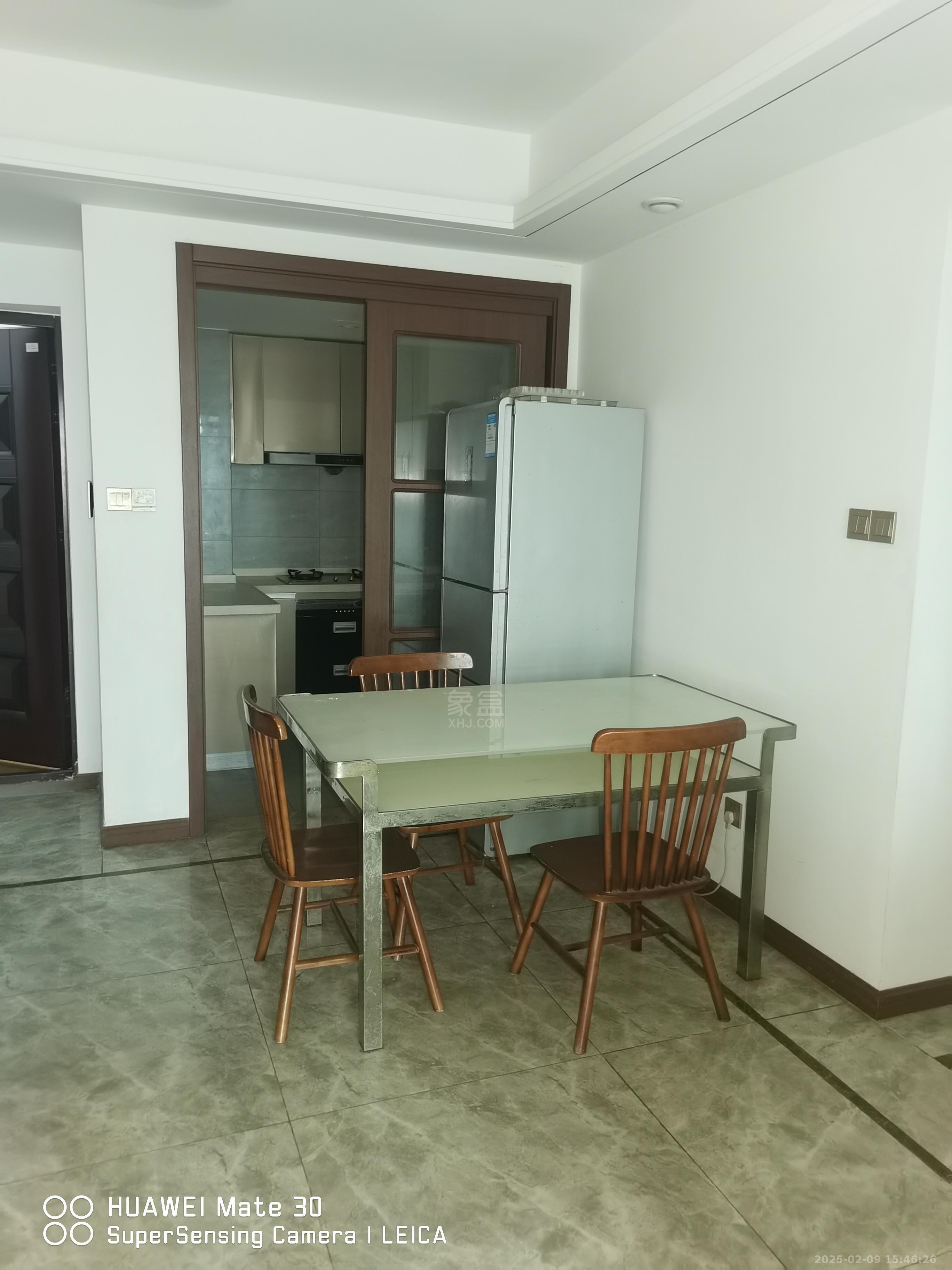 城际空间站 3室2厅2卫 1600.0元/月 城际空间站 3室2厅2卫 1600.0元/月室内图