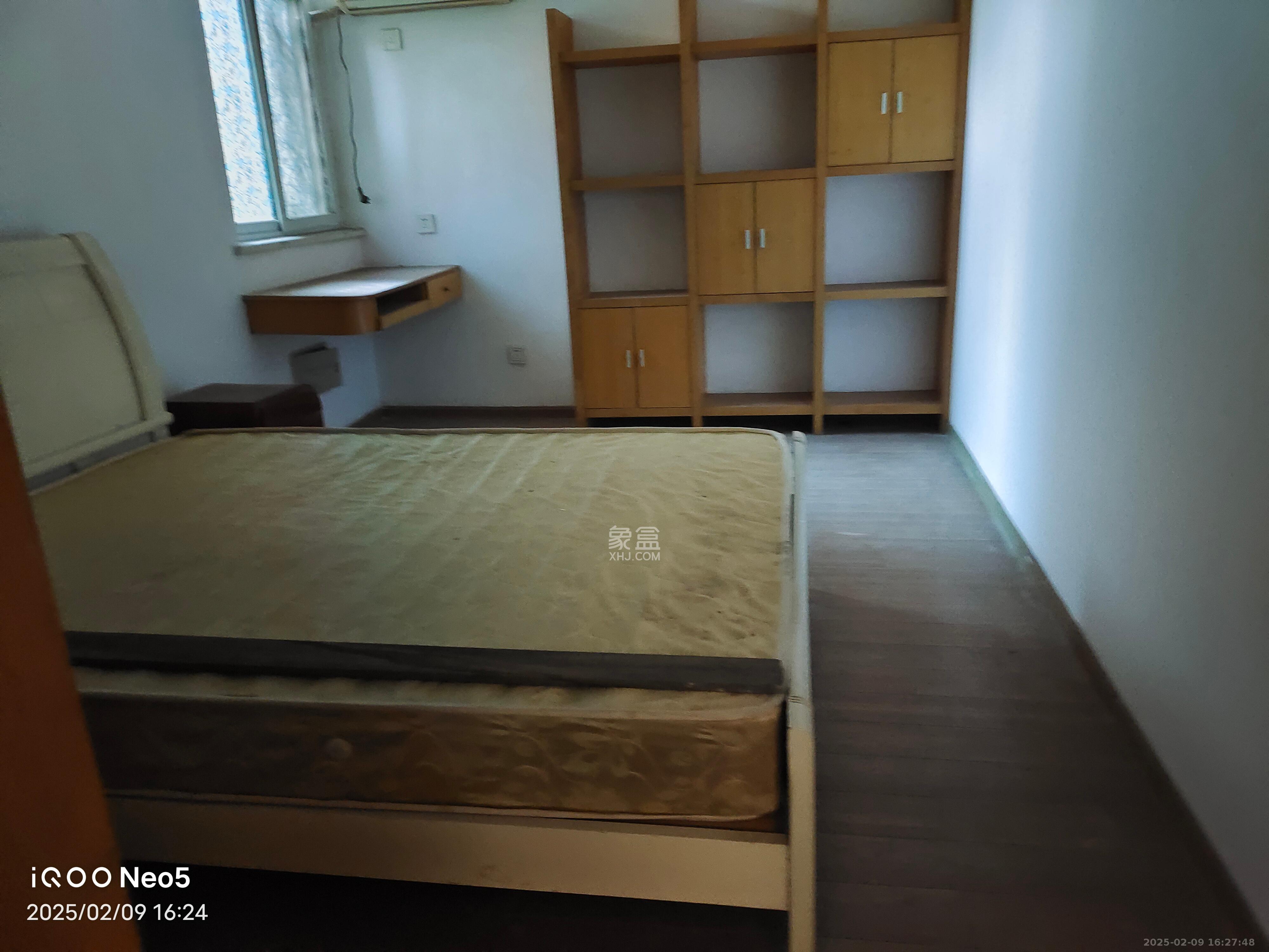 鄱阳小区 3室2厅1卫 2000.0元/月 鄱阳小区 3室2厅1卫 2000.0元/月室内图