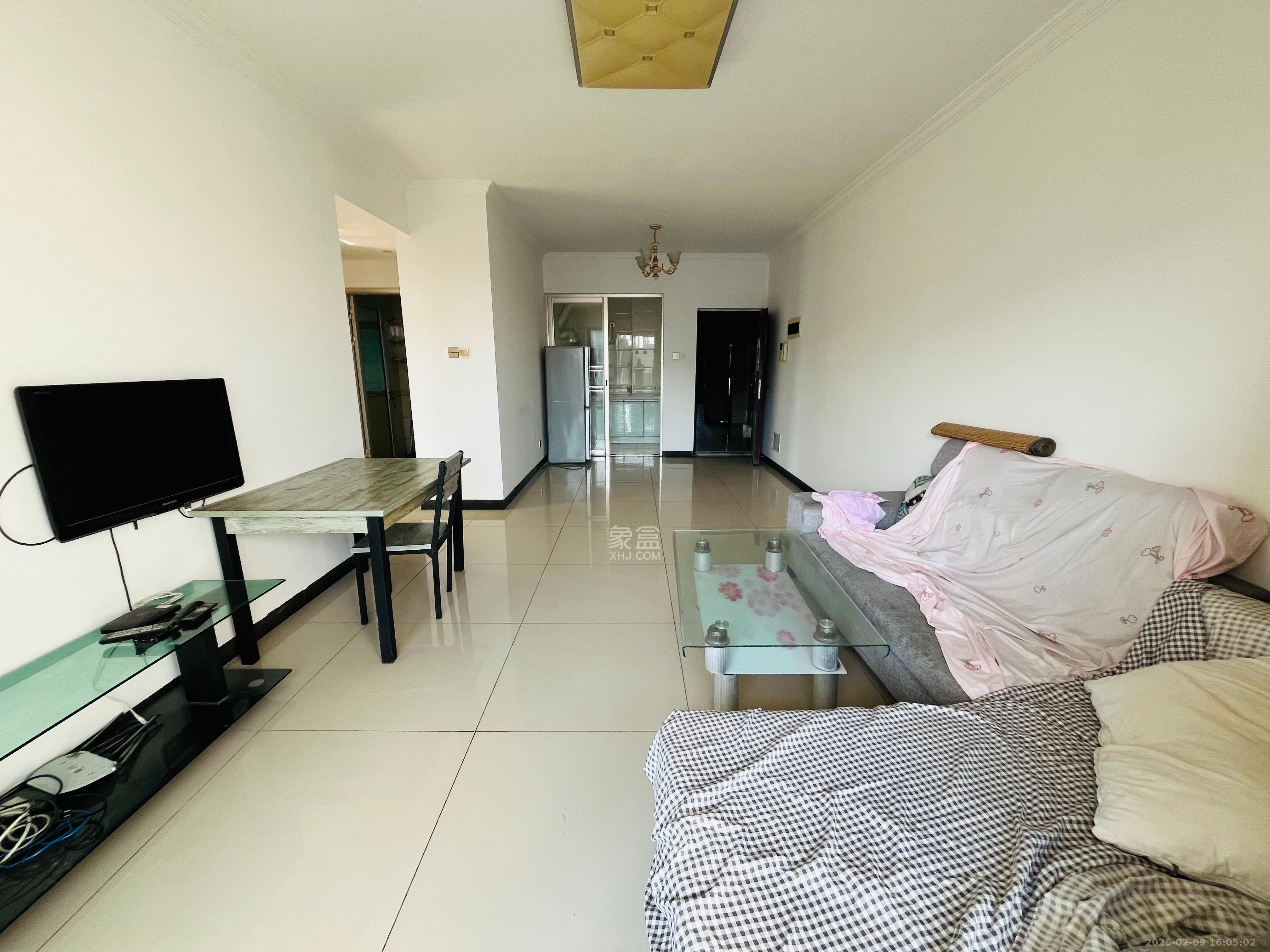 蓝山郡  3室1厅1卫    1800.0元/月 蓝山郡  3室1厅1卫    1800.0元/月室内图