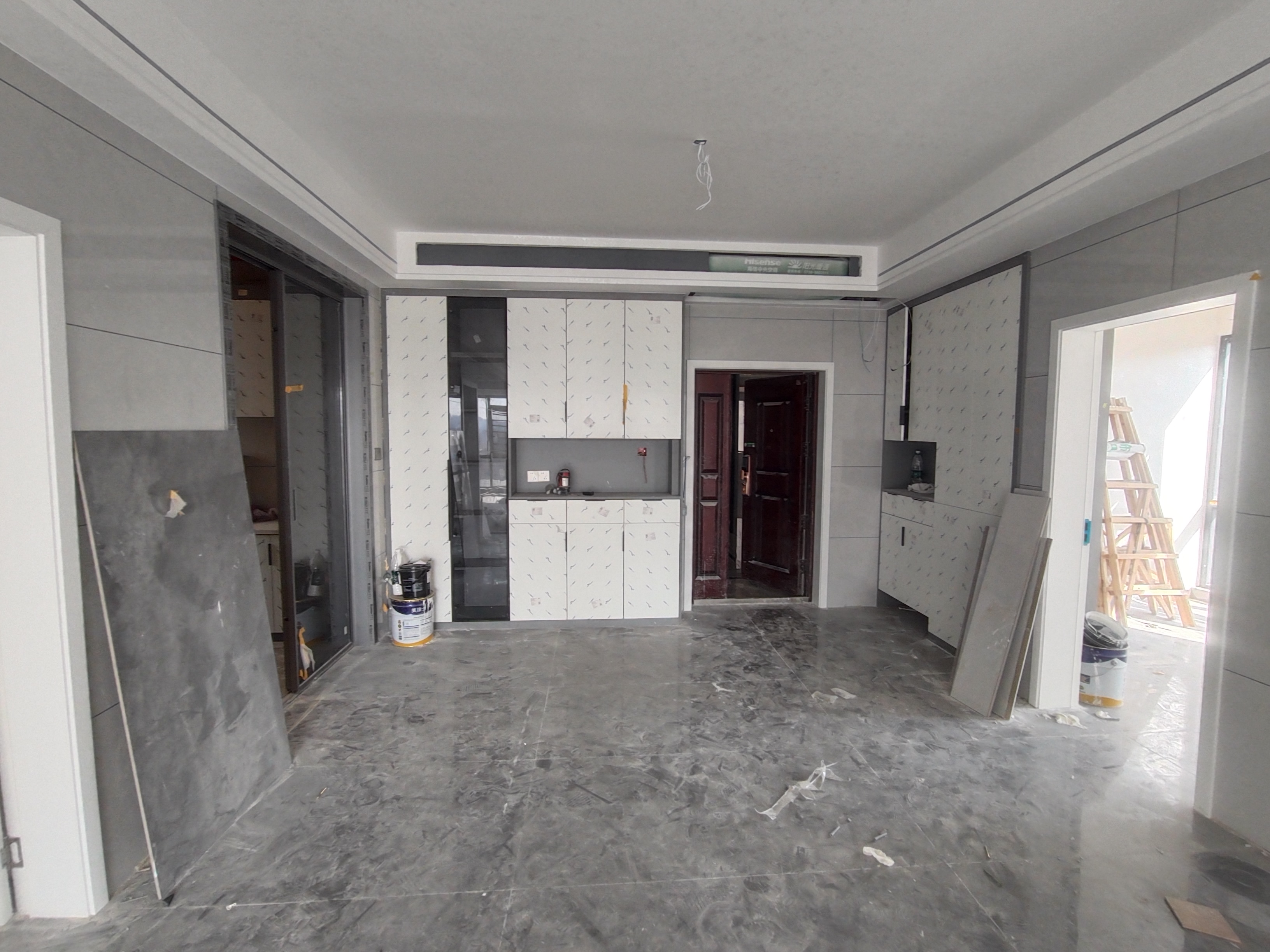 吉大汉学仕府 3室2厅2卫 82.8万 吉大汉学仕府 3室2厅2卫 82.8万客厅