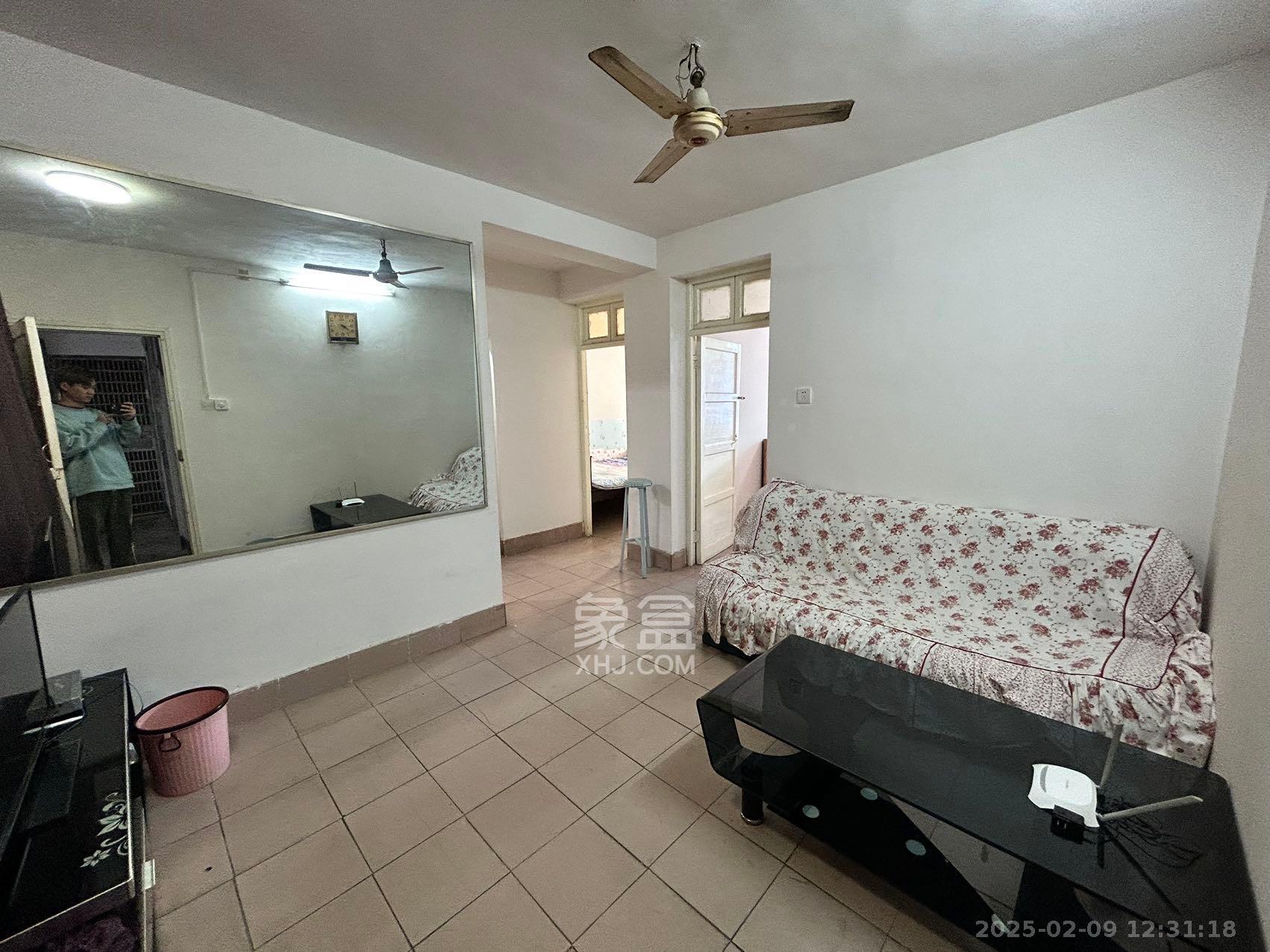 凤凰台巷散盘  1室1厅1卫    1700.0元/月 凤凰台巷散盘  1室1厅1卫    1700.0元/月室内图