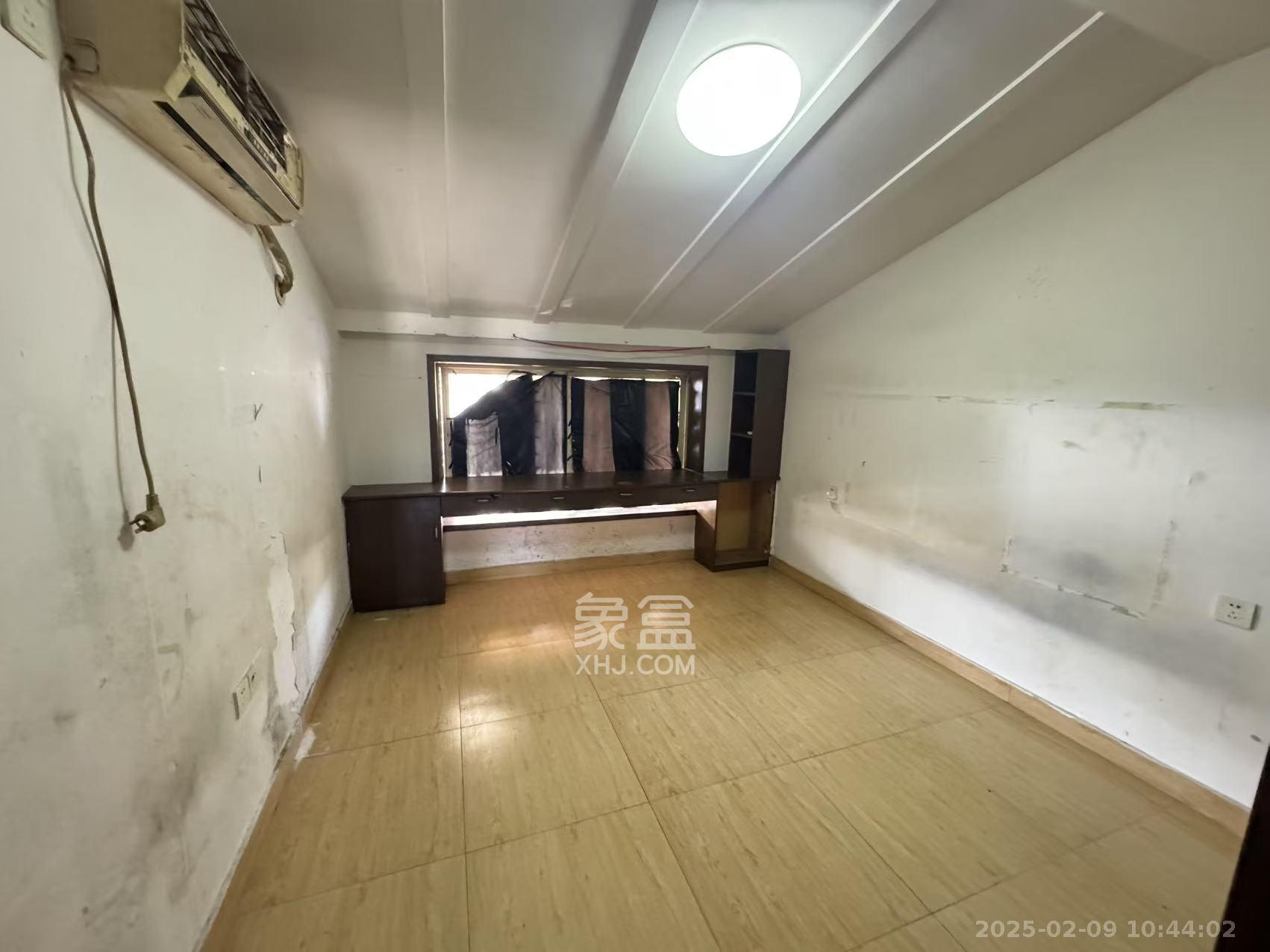 怡景民居 5室2厅1卫 3000.0元/月 怡景民居 5室2厅1卫 3000.0元/月室内图