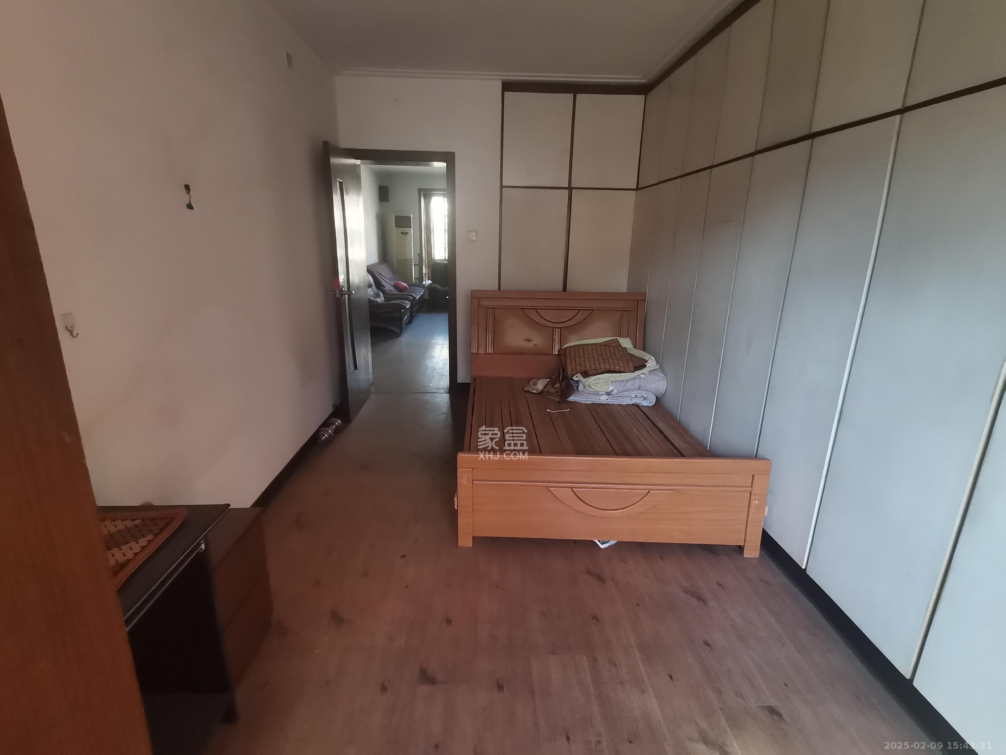 仁和家园  3室2厅1卫   1800.00元/月室内图