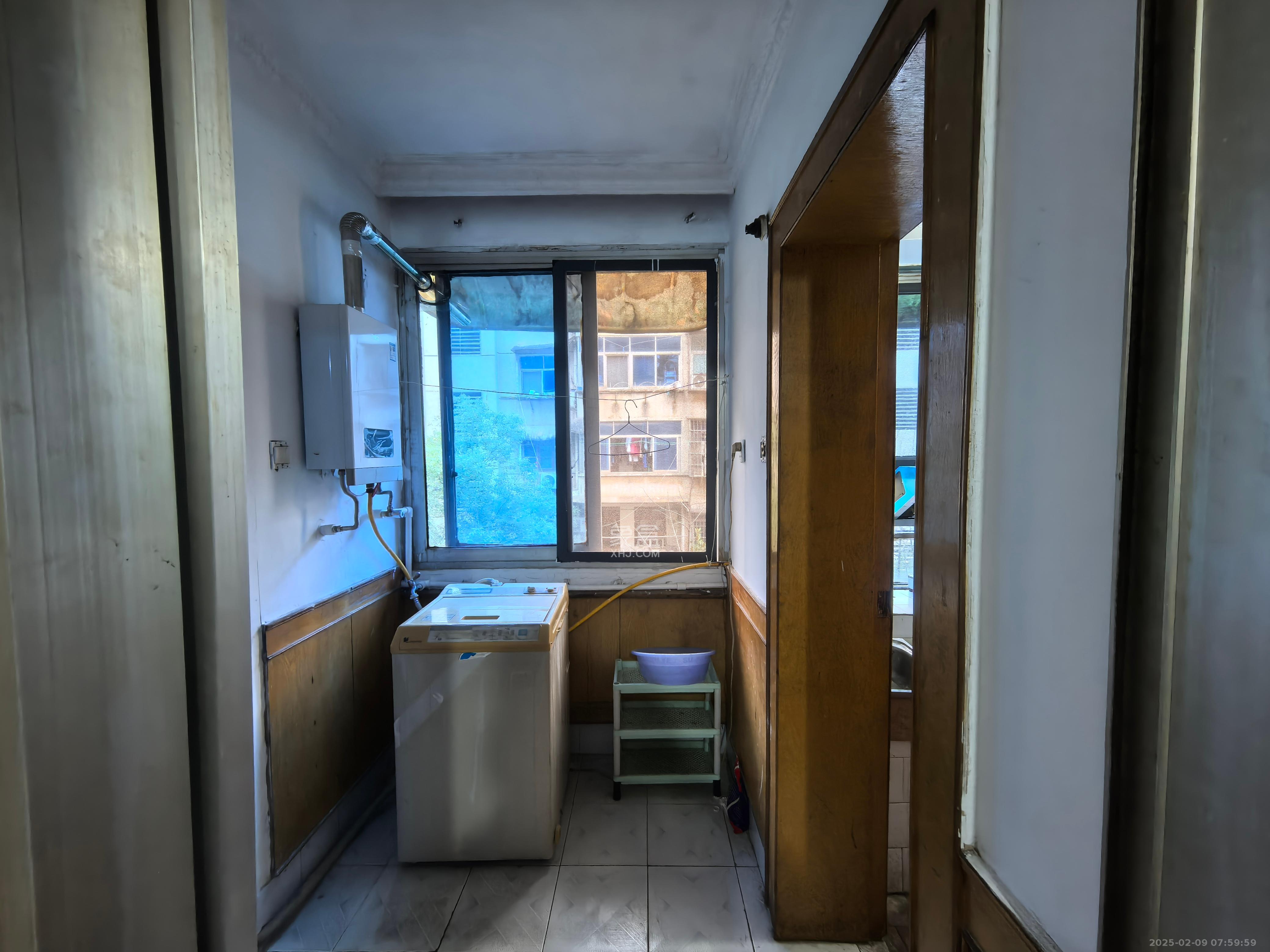 汽制宿舍 2室1厅1卫 1200.0元/月 汽制宿舍 2室1厅1卫 1200.0元/月室内图