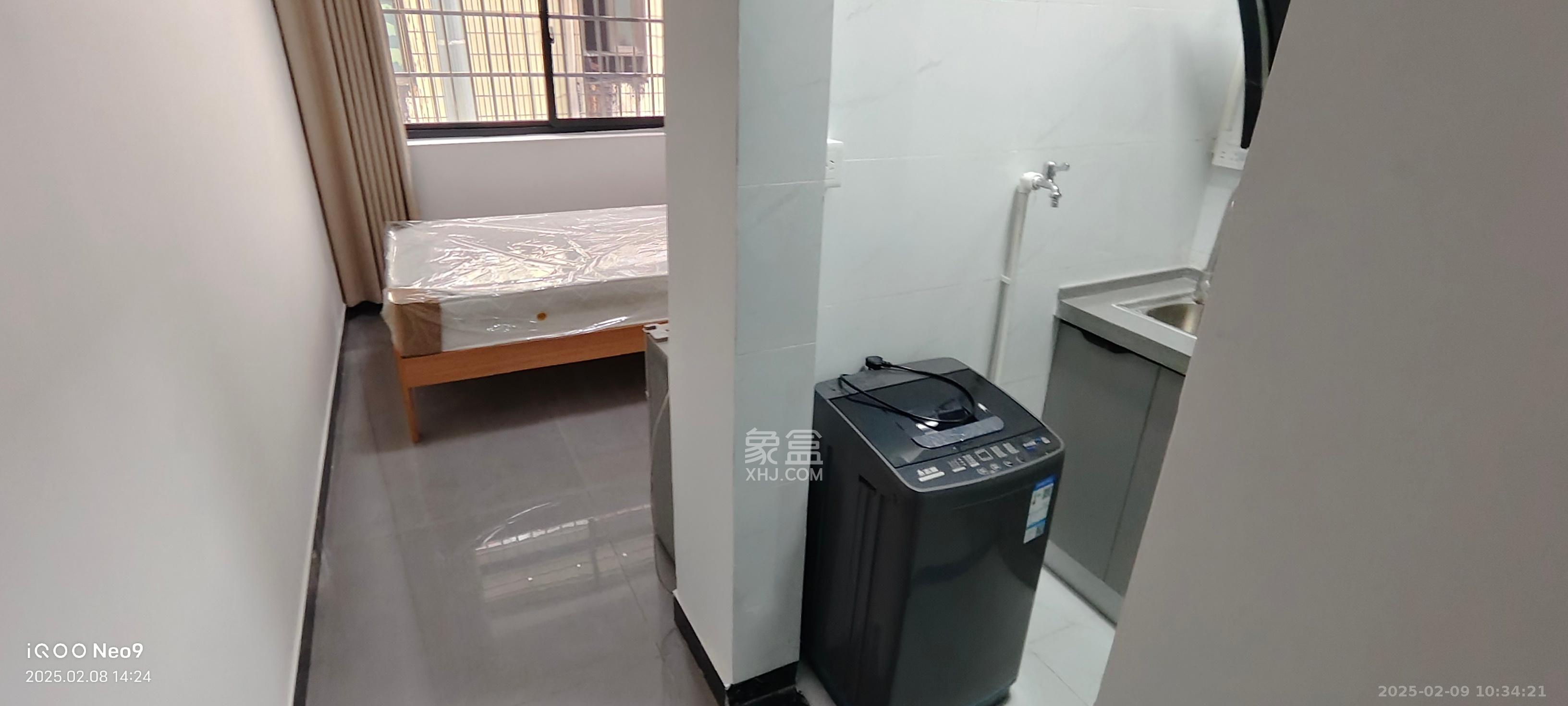 汽车西站商贸城(河西望城坡) 1室1厅1卫 1200.0元/月 汽车西站商贸城(河西望城坡) 1室1厅1卫 1200.0元/月室内图