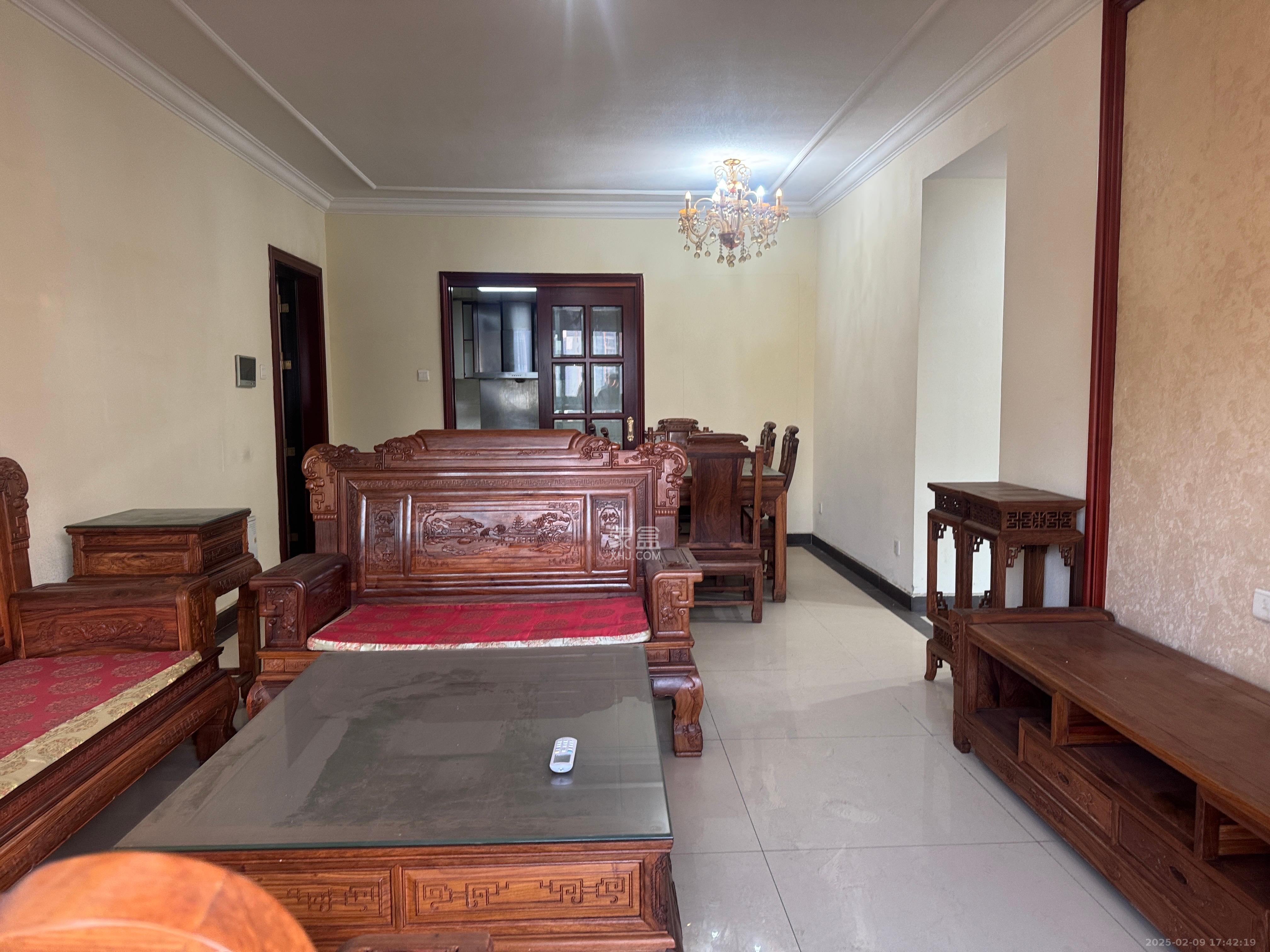 恒大雅苑 3室2厅2卫 2600.0元/月 恒大雅苑 3室2厅2卫 2600.0元/月室内图