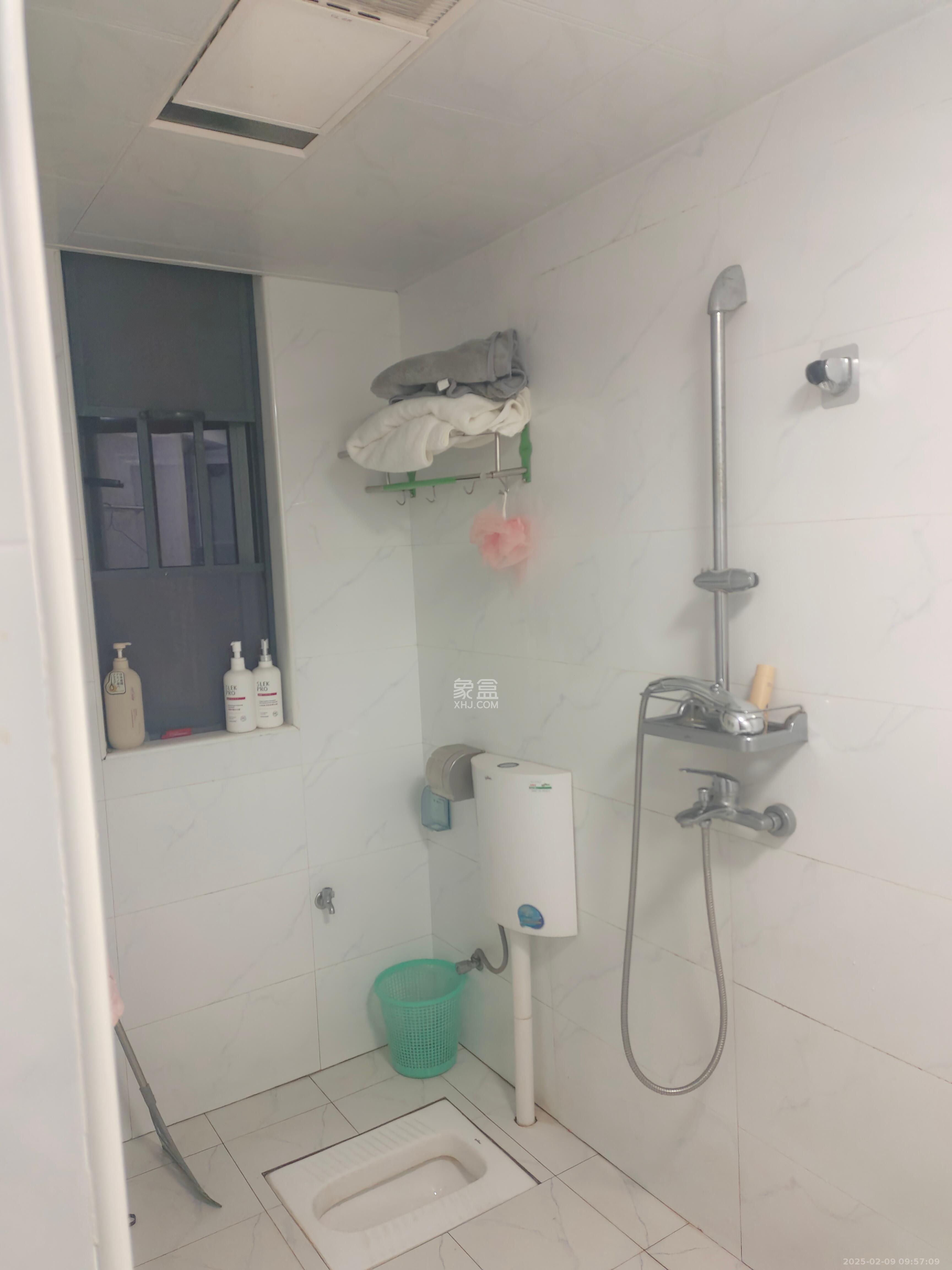 东业上城嘉苑(晟悦国际) 3室2厅1卫 2300.0元/月 东业上城嘉苑(晟悦国际) 3室2厅1卫 2300.0元/月室内图