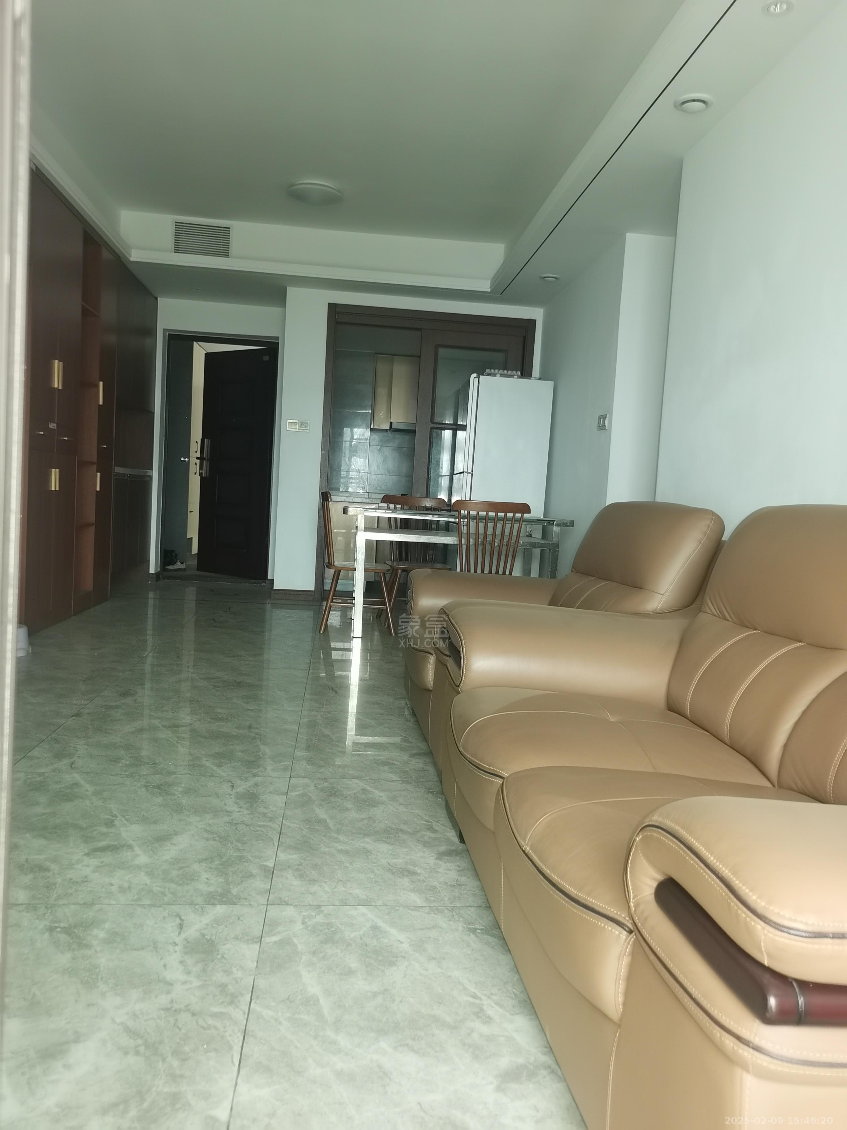 城际空间站 3室2厅2卫 1600.0元/月 城际空间站 3室2厅2卫 1600.0元/月室内图