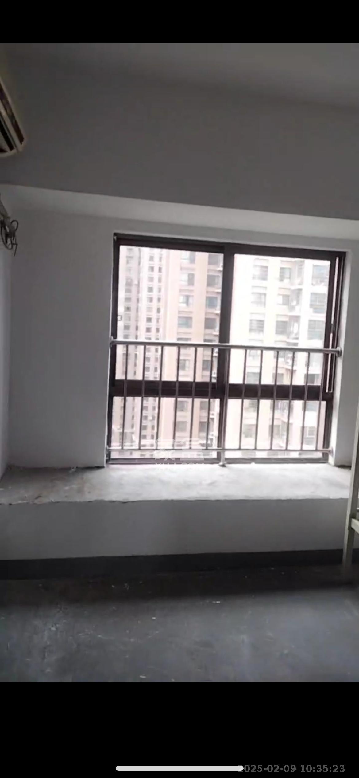 家和院  4室2厅1卫    1300.0元/月室内图