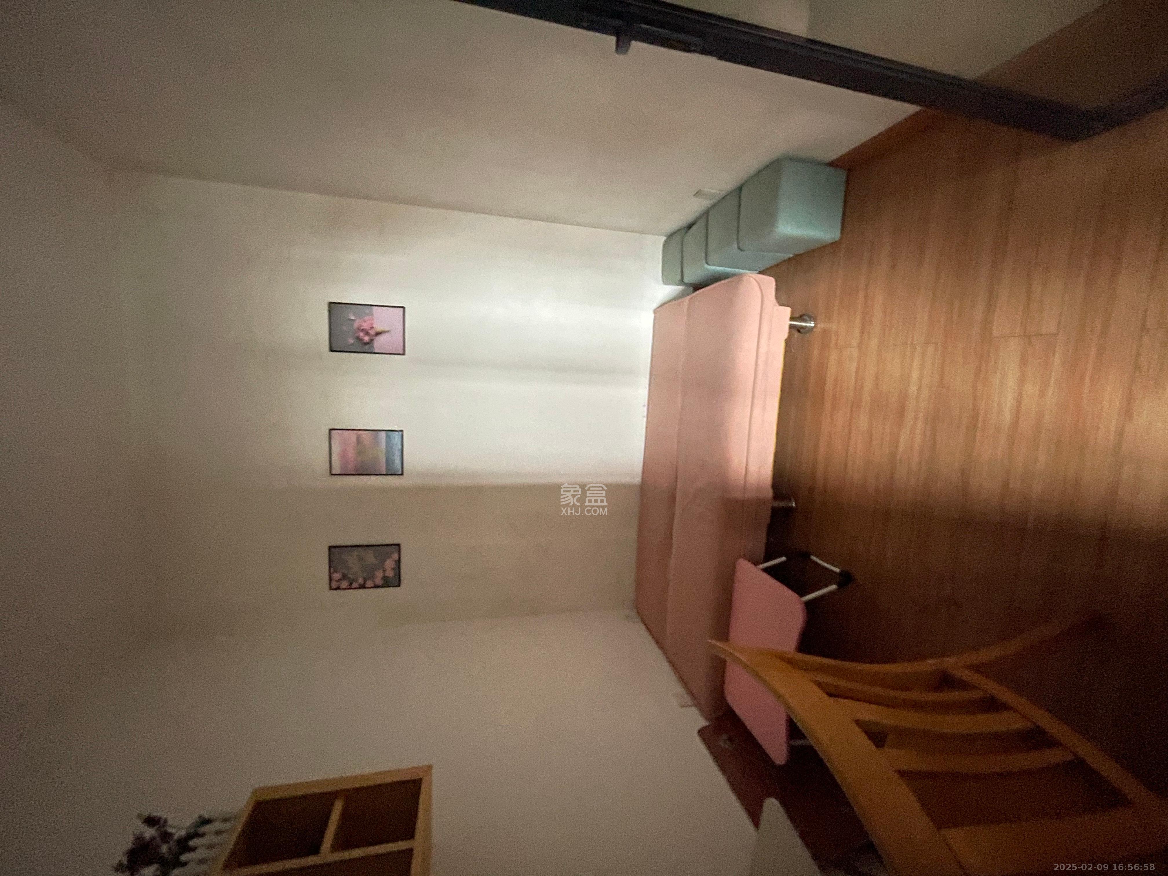 湘江世纪城鸿江苑 3室2厅1卫 1800.0元/月 湘江世纪城鸿江苑 3室2厅1卫 1800.0元/月室内图