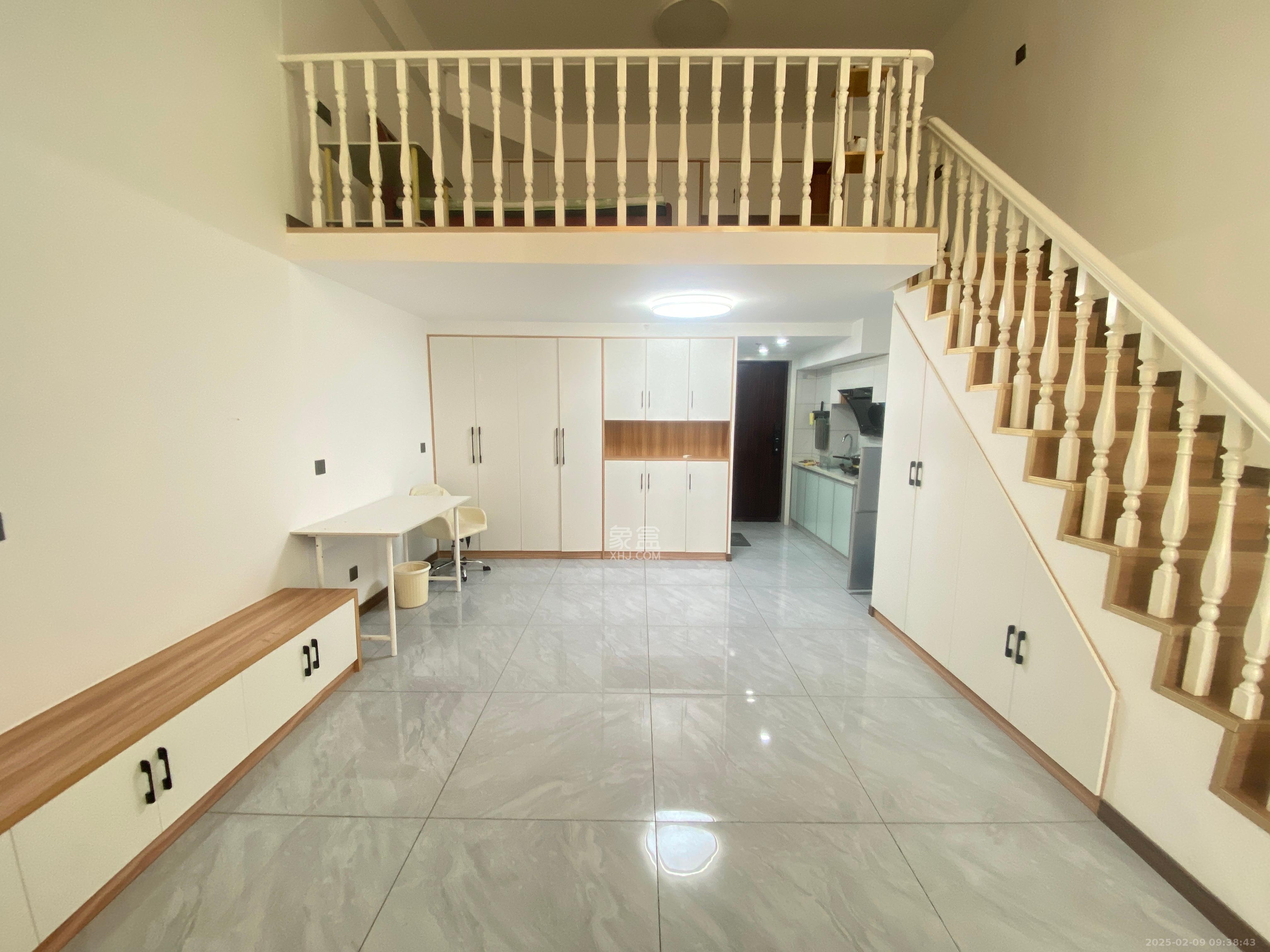 东盈商业广场(华泉城市广场) 2室1厅1卫 2400.0元/月 东盈商业广场(华泉城市广场) 2室1厅1卫 2400.0元/月室内图