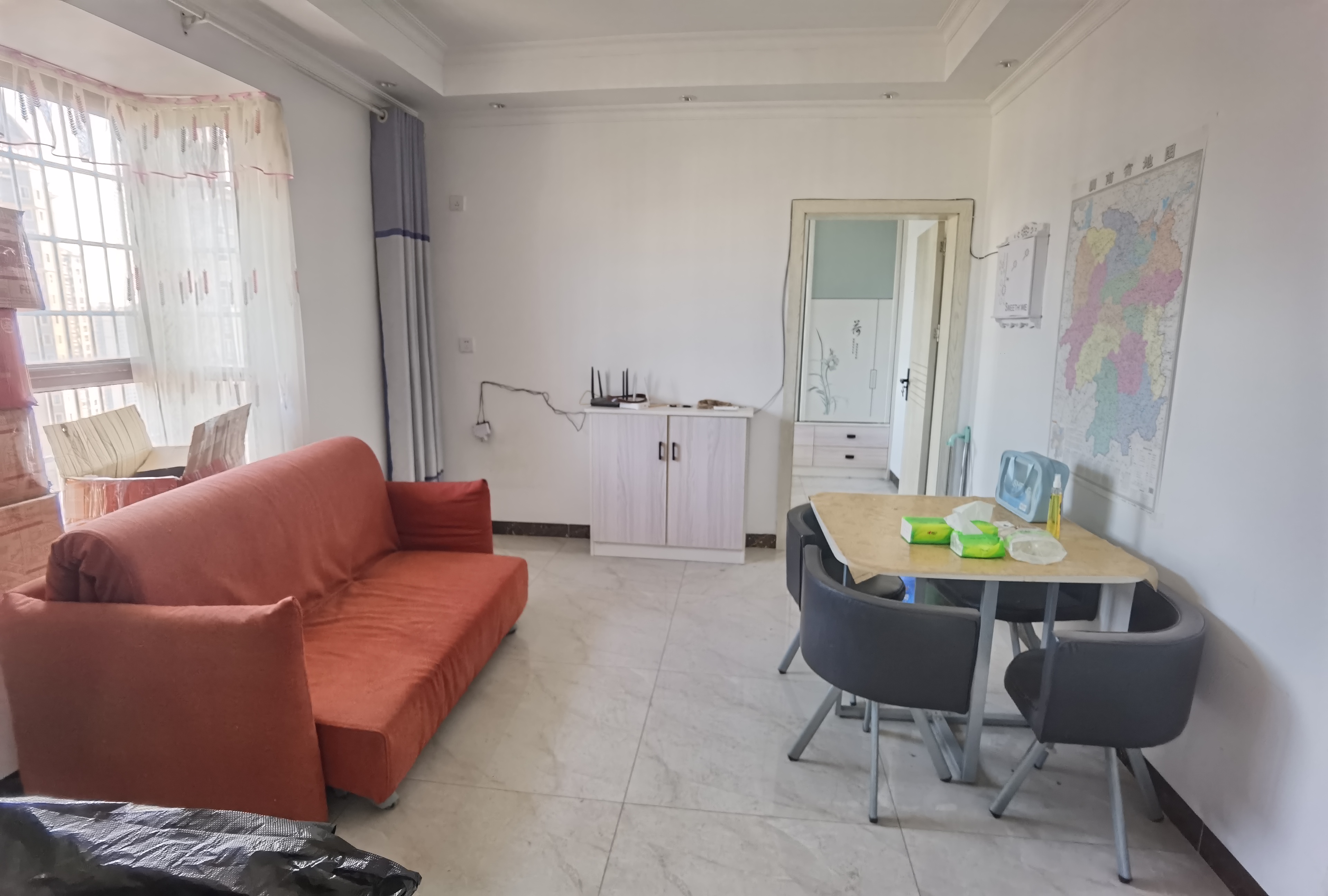 龙一星城  1室1厅1卫    1000.0元/月室内图