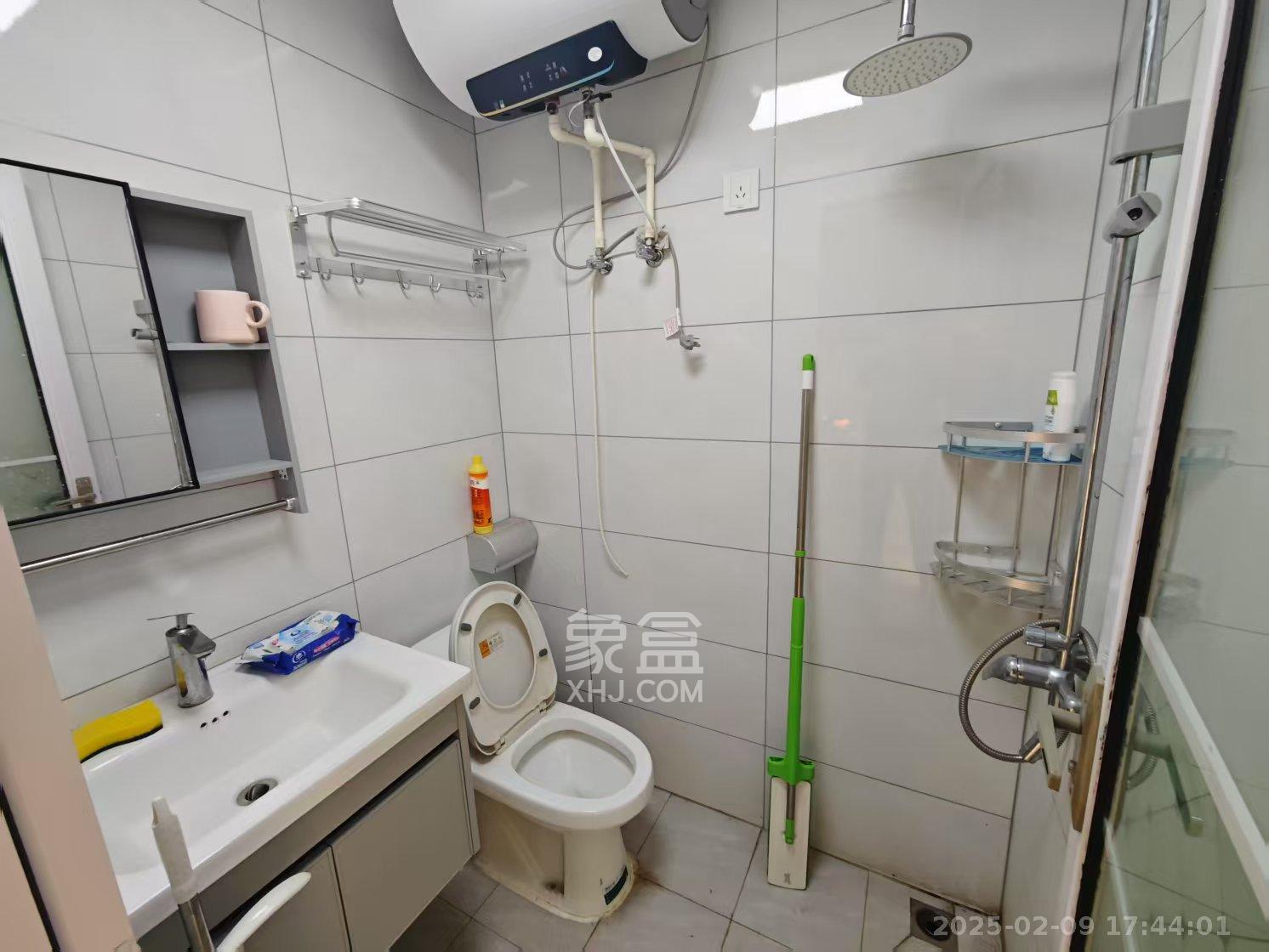 金地铂悦 1室1厅1卫 1250.0元/月 金地铂悦 1室1厅1卫 1250.0元/月室内图