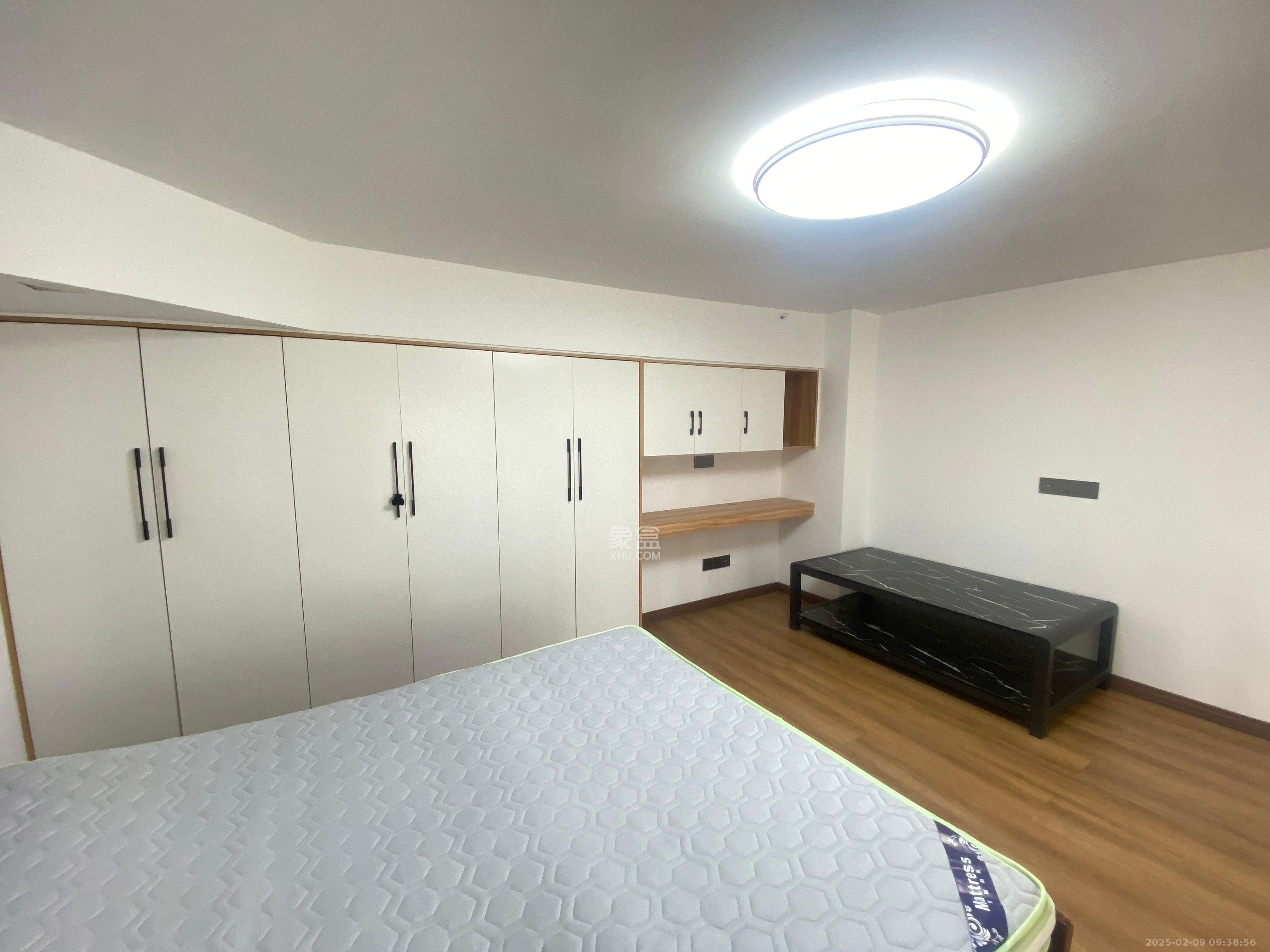 东盈商业广场(华泉城市广场) 2室1厅1卫 2400.0元/月 东盈商业广场(华泉城市广场) 2室1厅1卫 2400.0元/月室内图