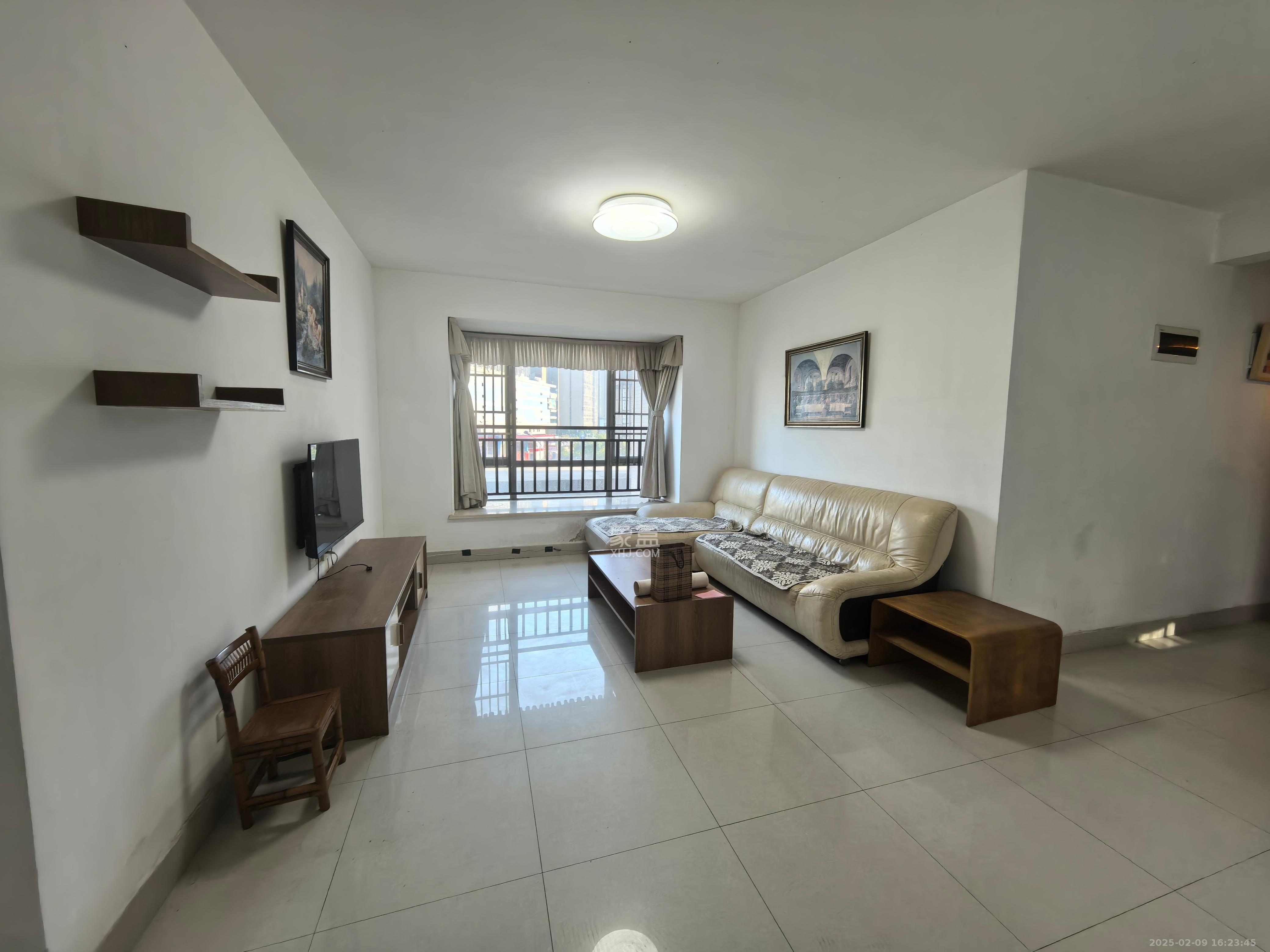 新城新世界一二三期 2室2厅1卫 2600.0元/月 新城新世界一二三期 2室2厅1卫 2600.0元/月室内图