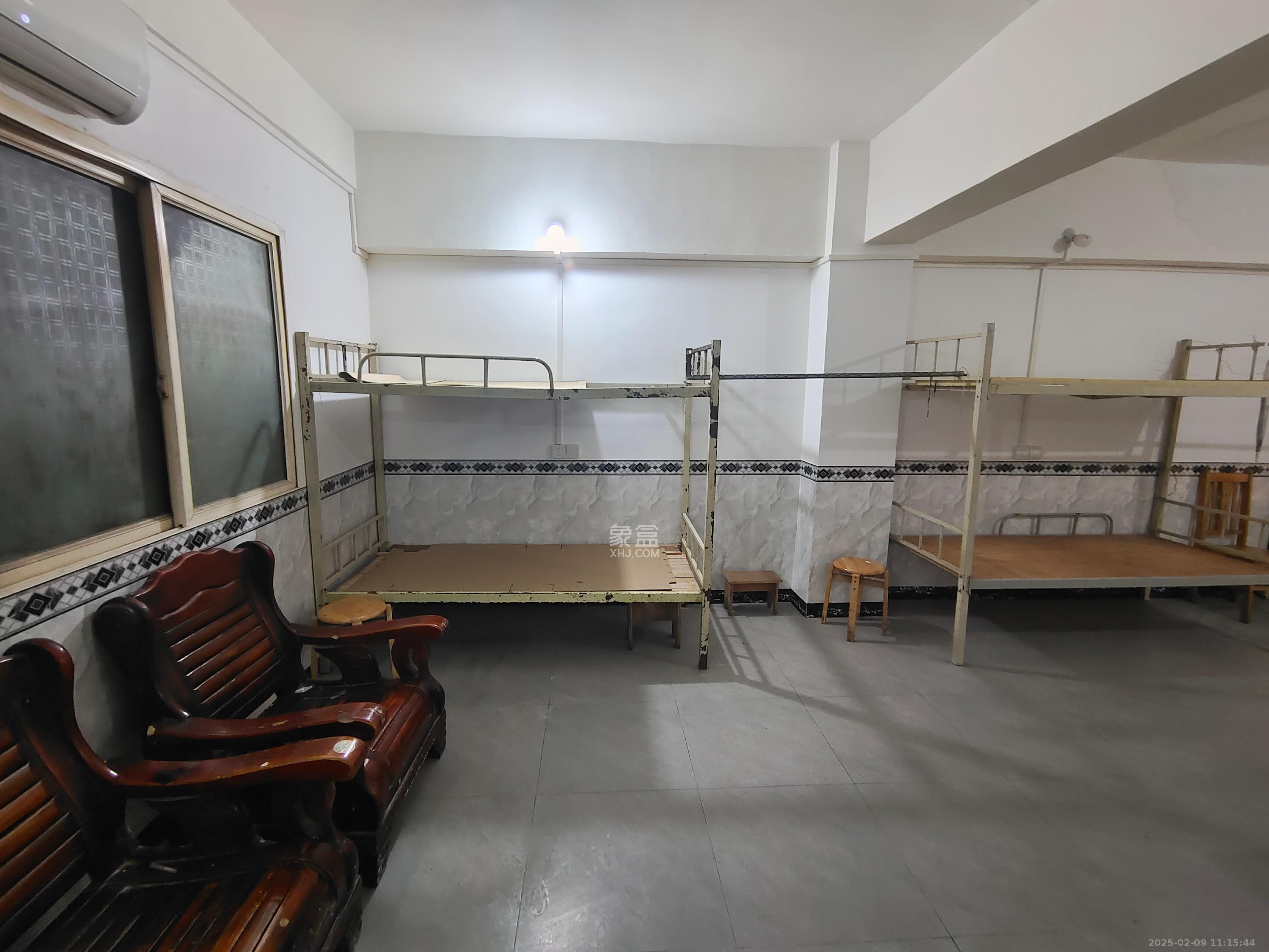 大众公寓(人人家宿舍) 2室1厅1卫 1700.0元/月 大众公寓(人人家宿舍) 2室1厅1卫 1700.0元/月室内图