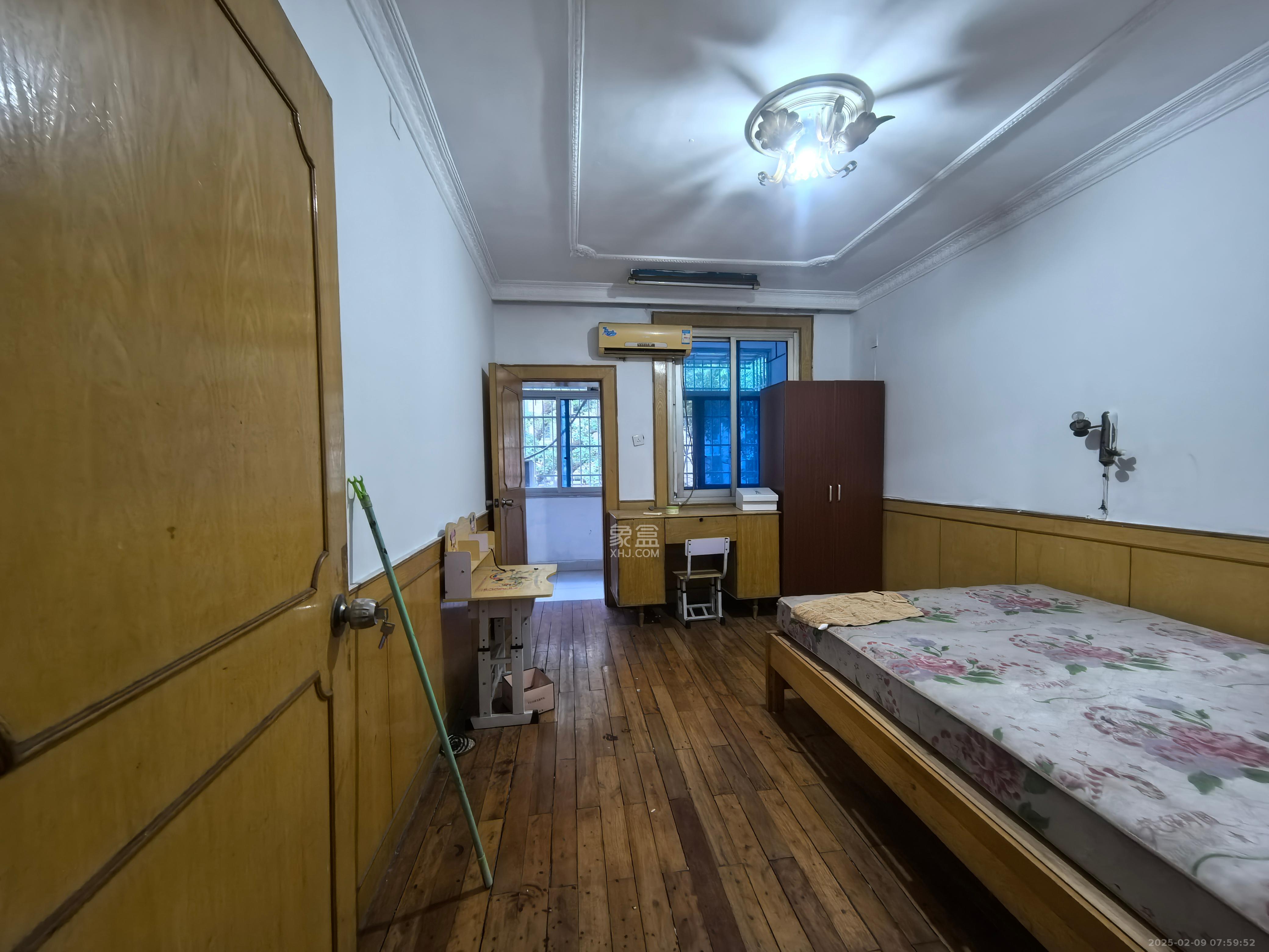 汽制宿舍 2室1厅1卫 1200.0元/月 汽制宿舍 2室1厅1卫 1200.0元/月室内图