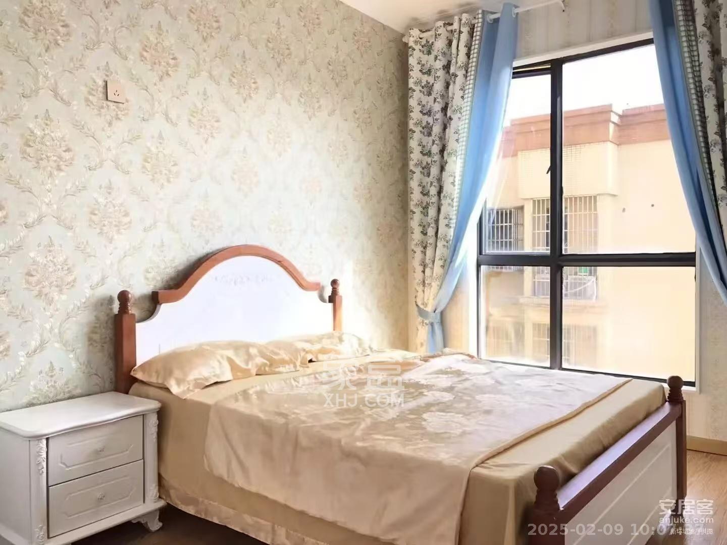 康斯丹郡(融程领秀佳园)  3室2厅1卫    2500.0元/月 康斯丹郡(融程领秀佳园)  3室2厅1卫    2500.0元/月室内图