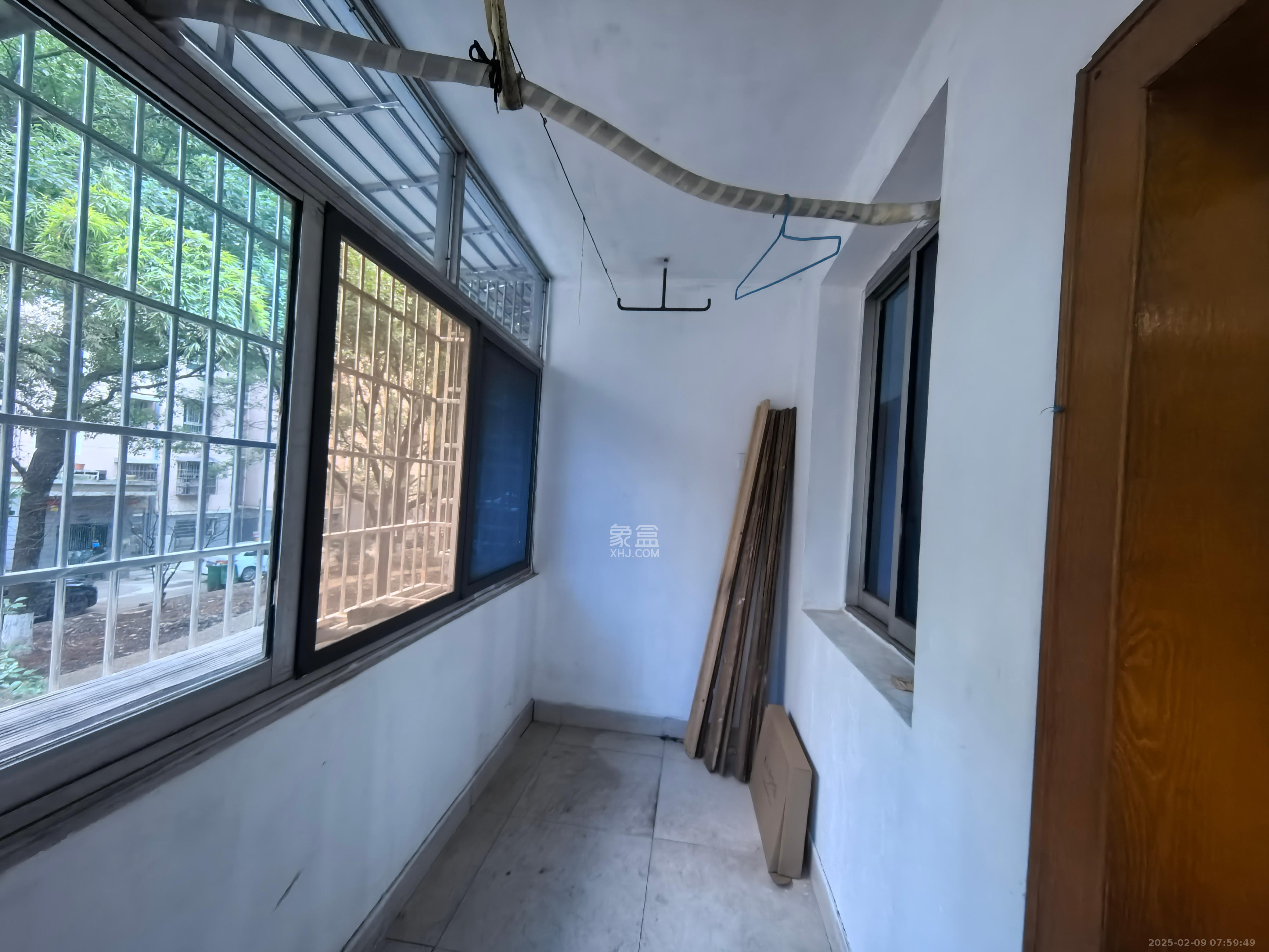 汽制宿舍 2室1厅1卫 1200.0元/月 汽制宿舍 2室1厅1卫 1200.0元/月室内图