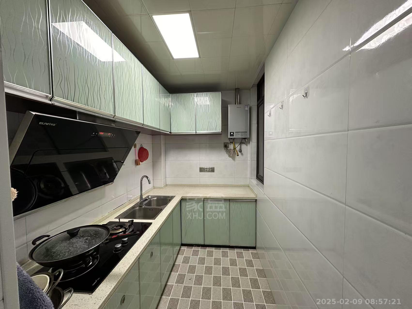 金轮翡翠名园 3室2厅1卫 1800.0元/月 金轮翡翠名园 3室2厅1卫 1800.0元/月室内图