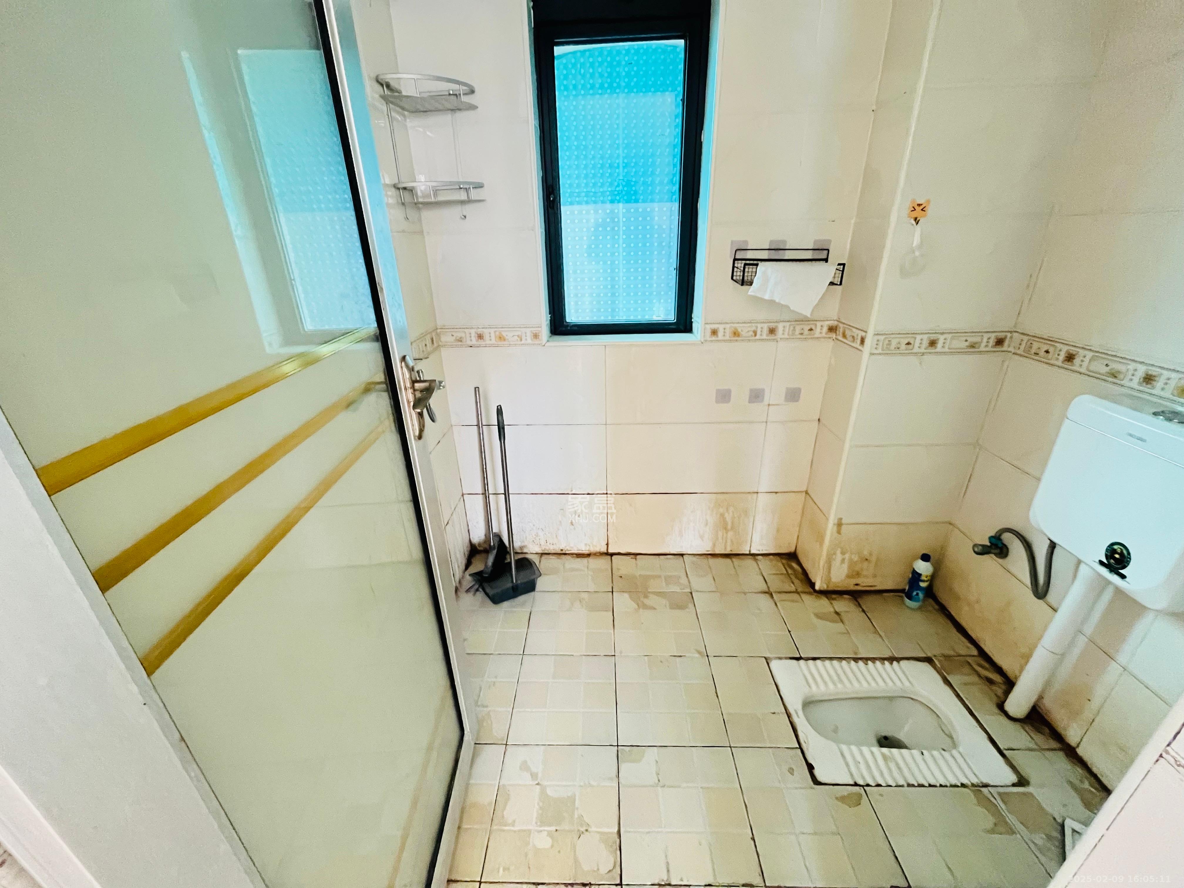 蓝山郡  3室1厅1卫    1800.0元/月 蓝山郡  3室1厅1卫    1800.0元/月室内图