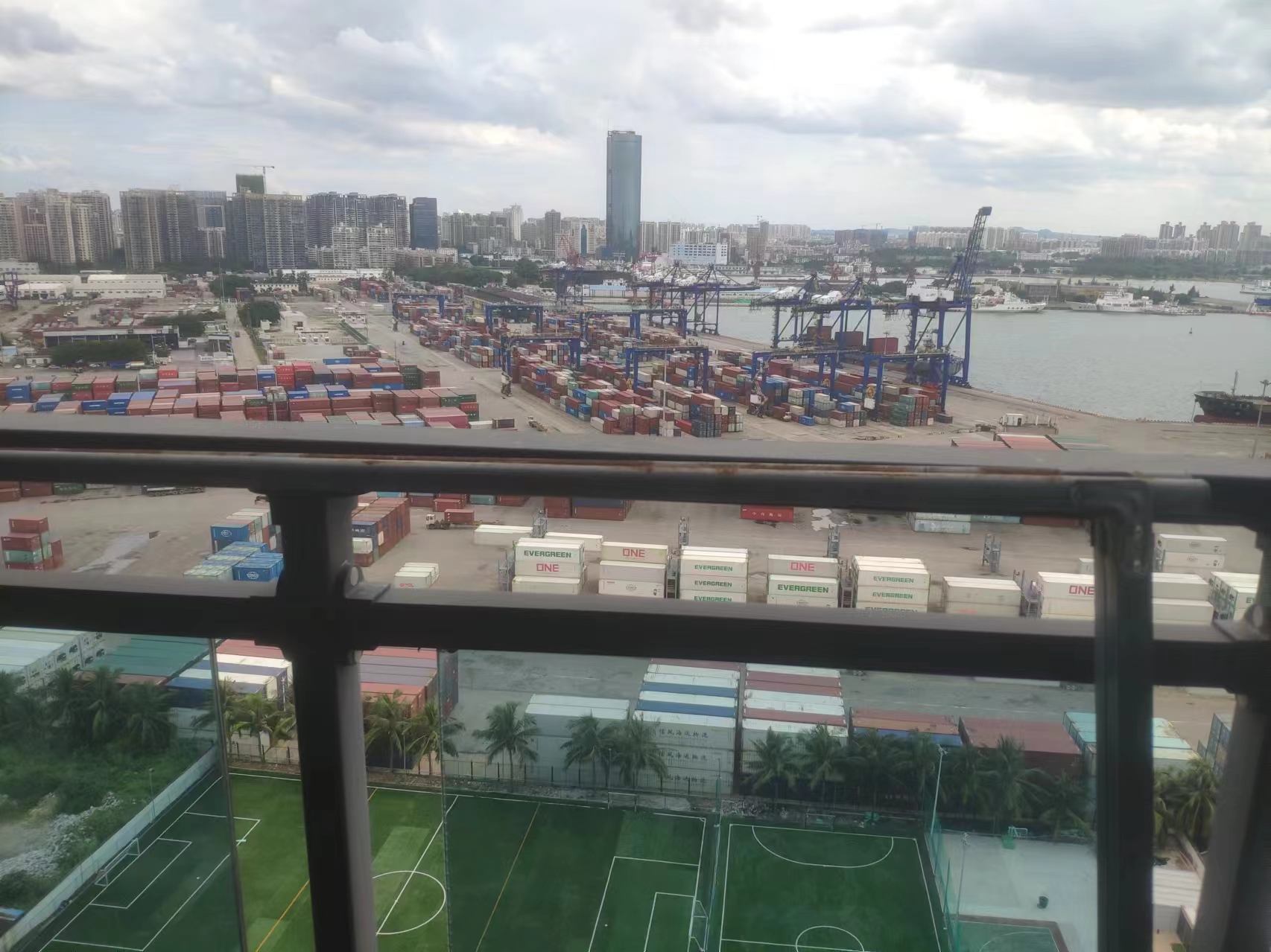 保利中央海岸一二期 3室2厅2卫 194.4万 保利中央海岸一二期 3室2厅2卫 194.4万室内图